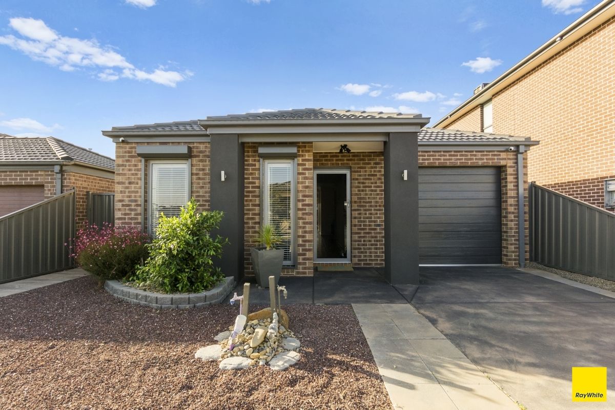 36 Firecrest Road, Manor Lakes, VIC 3024
