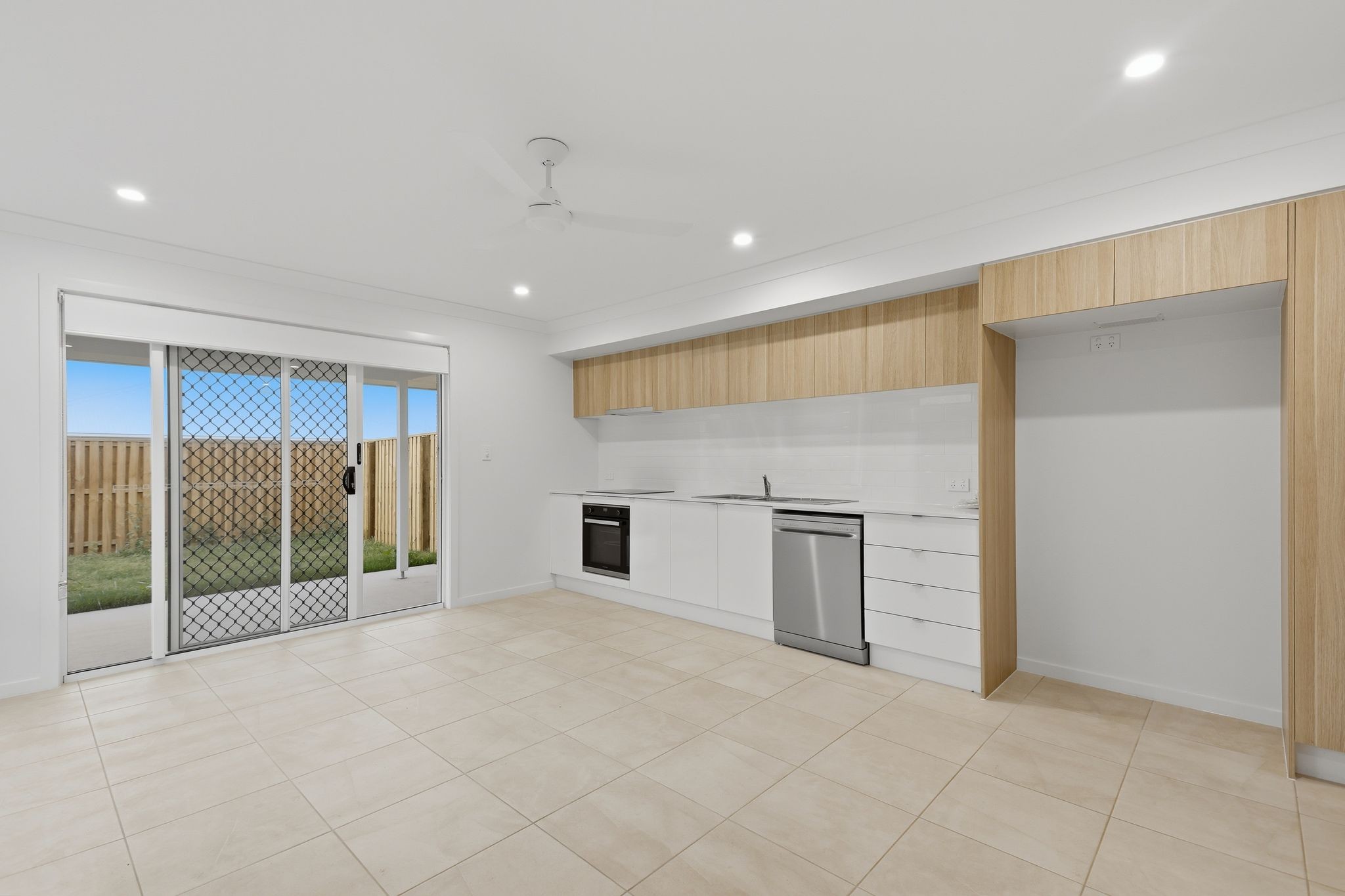 1/153 Affinity Boulevard, Morayfield, QLD 4506