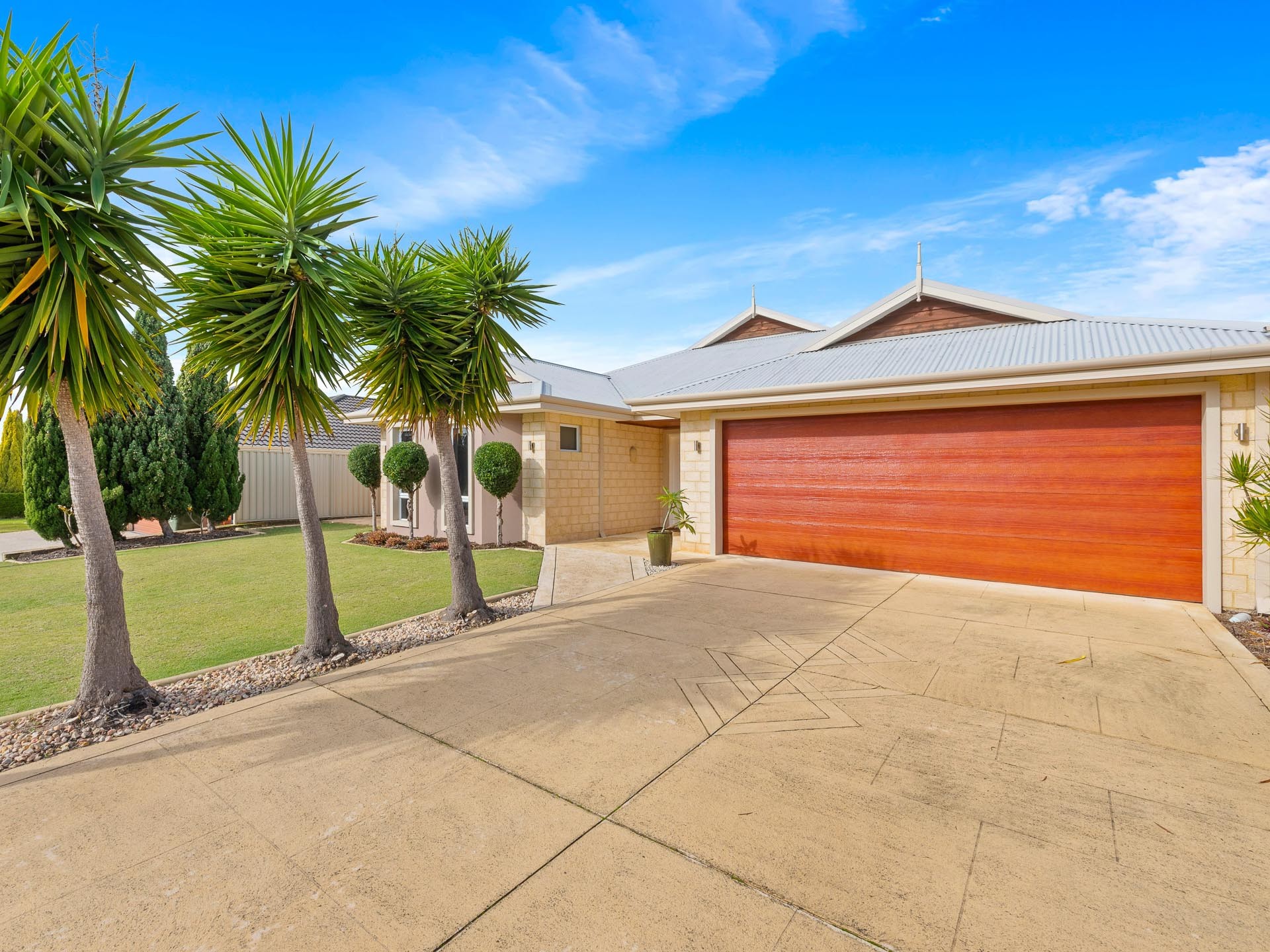 54 Lockeport Approach, Madeley, WA 6065