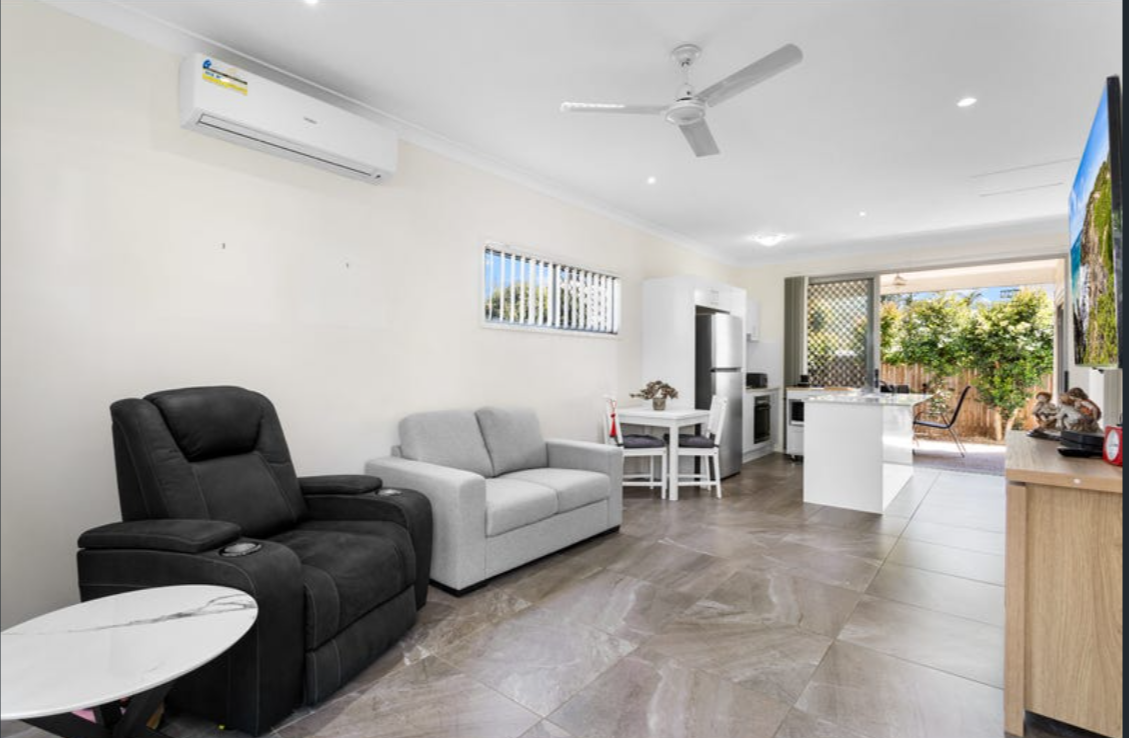 25/20 Oakwood Road — photo 6 of 10