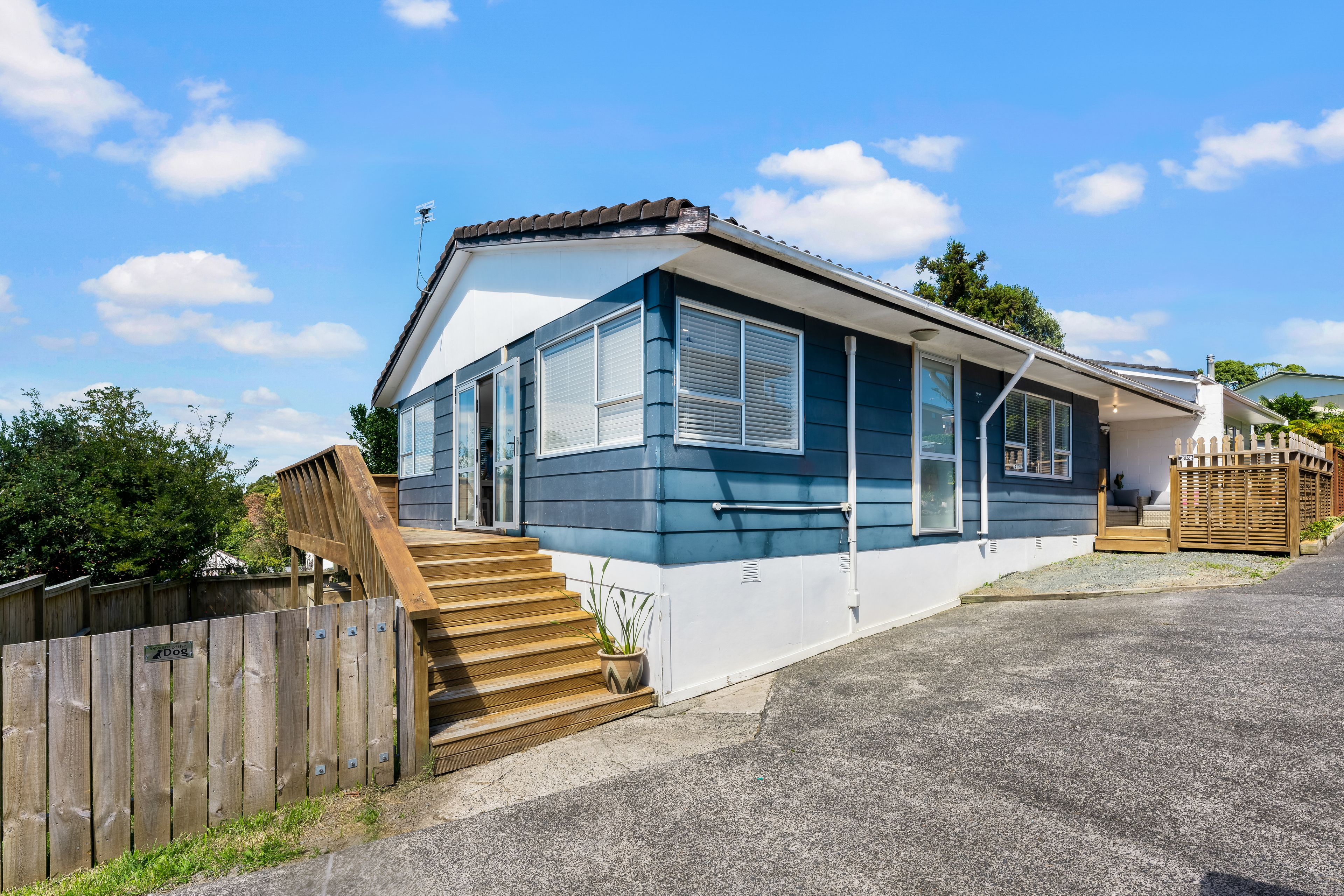 1/4 Wickstead Place, Massey, Waitakere City
