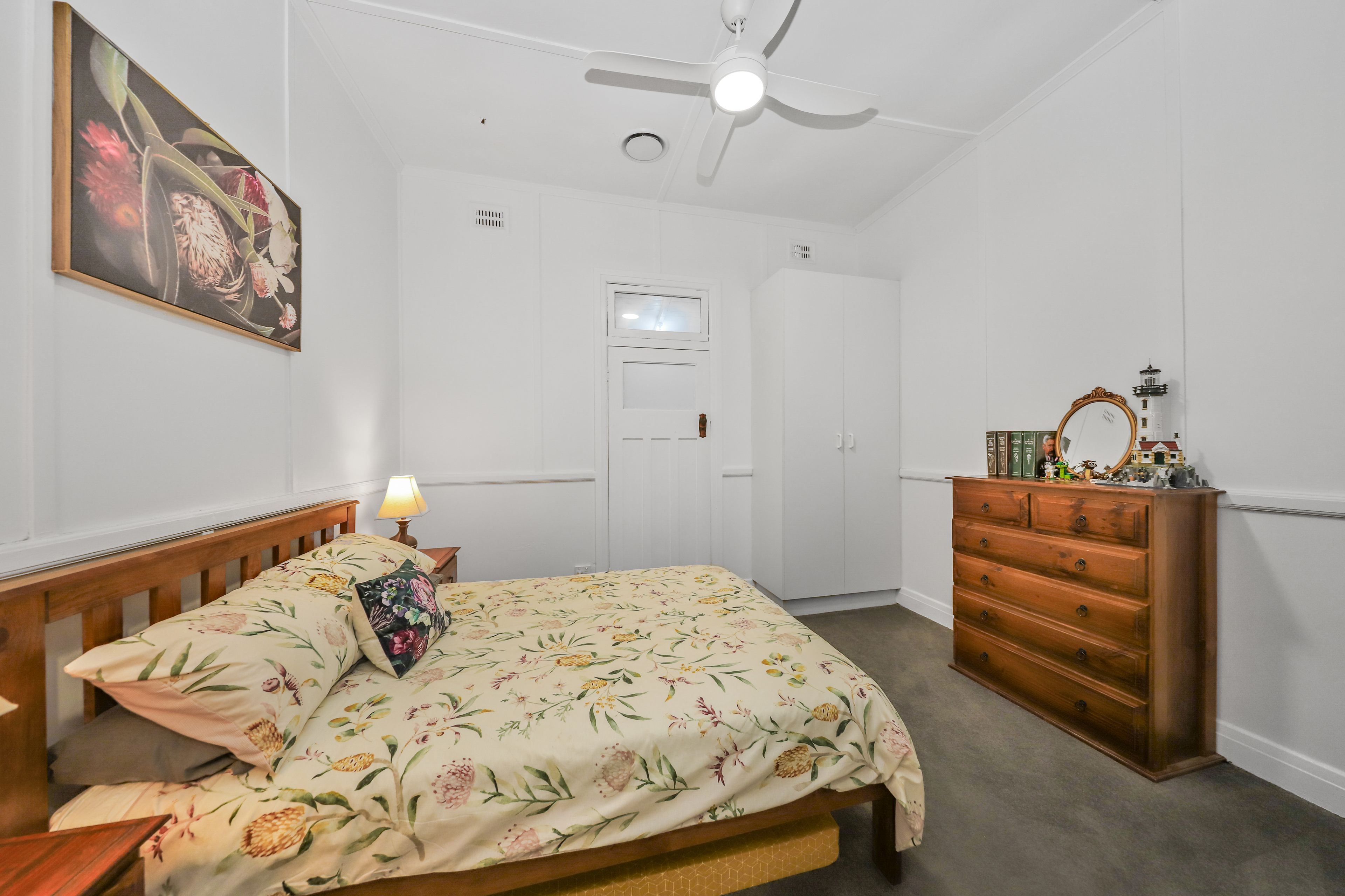 53 Lockhart Street — photo 10 of 19