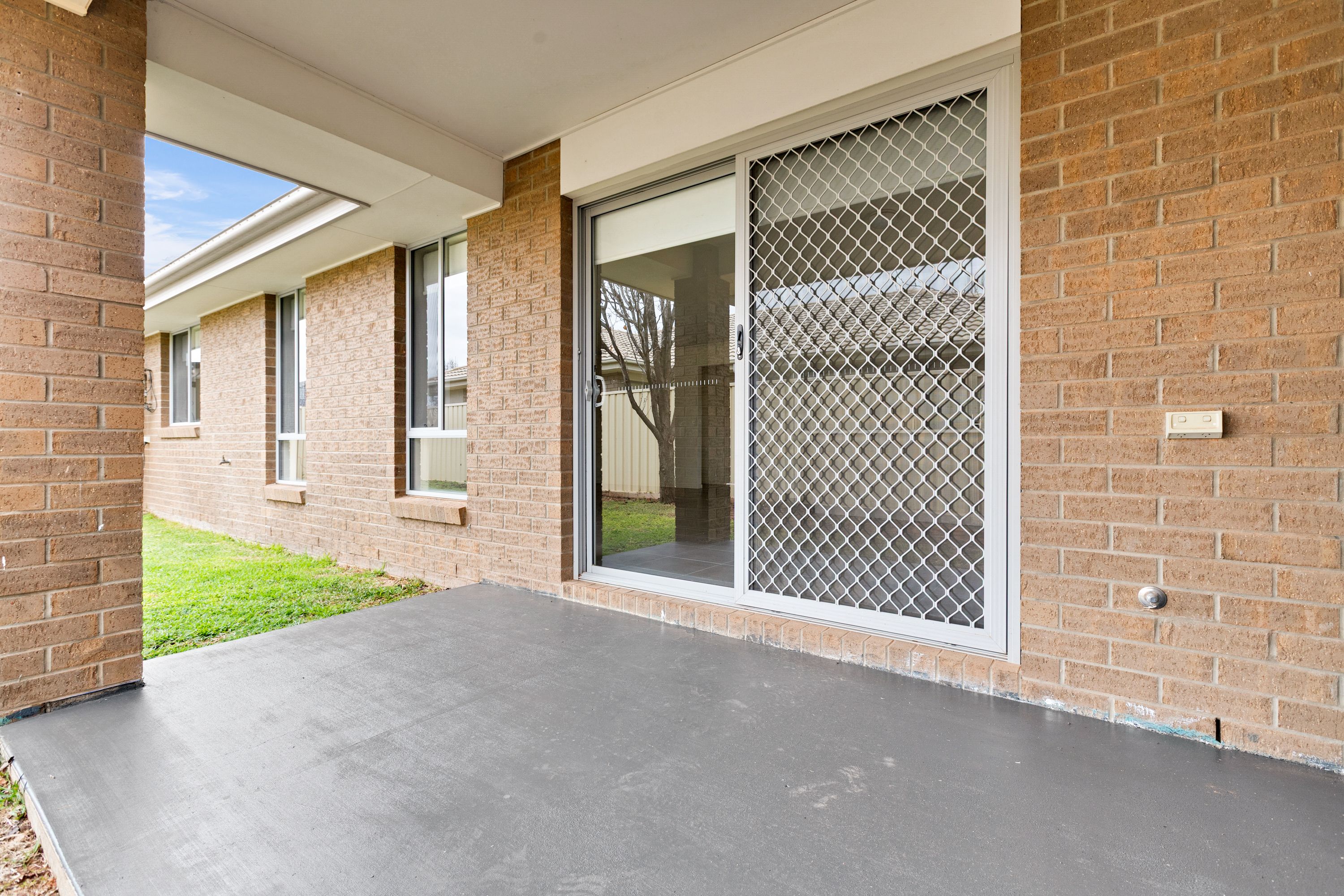 2/38 Montana Drive — photo 13 of 17