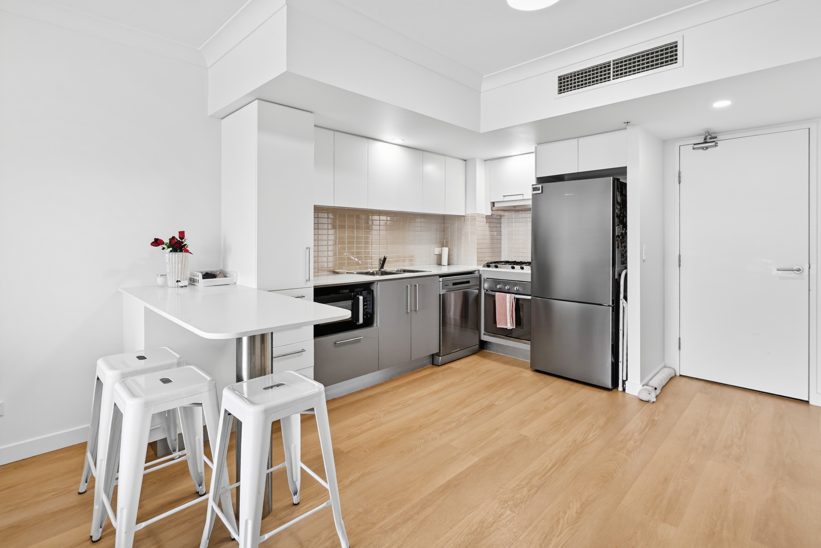 1169/56 Scarborough Street, Southport, QLD 4215