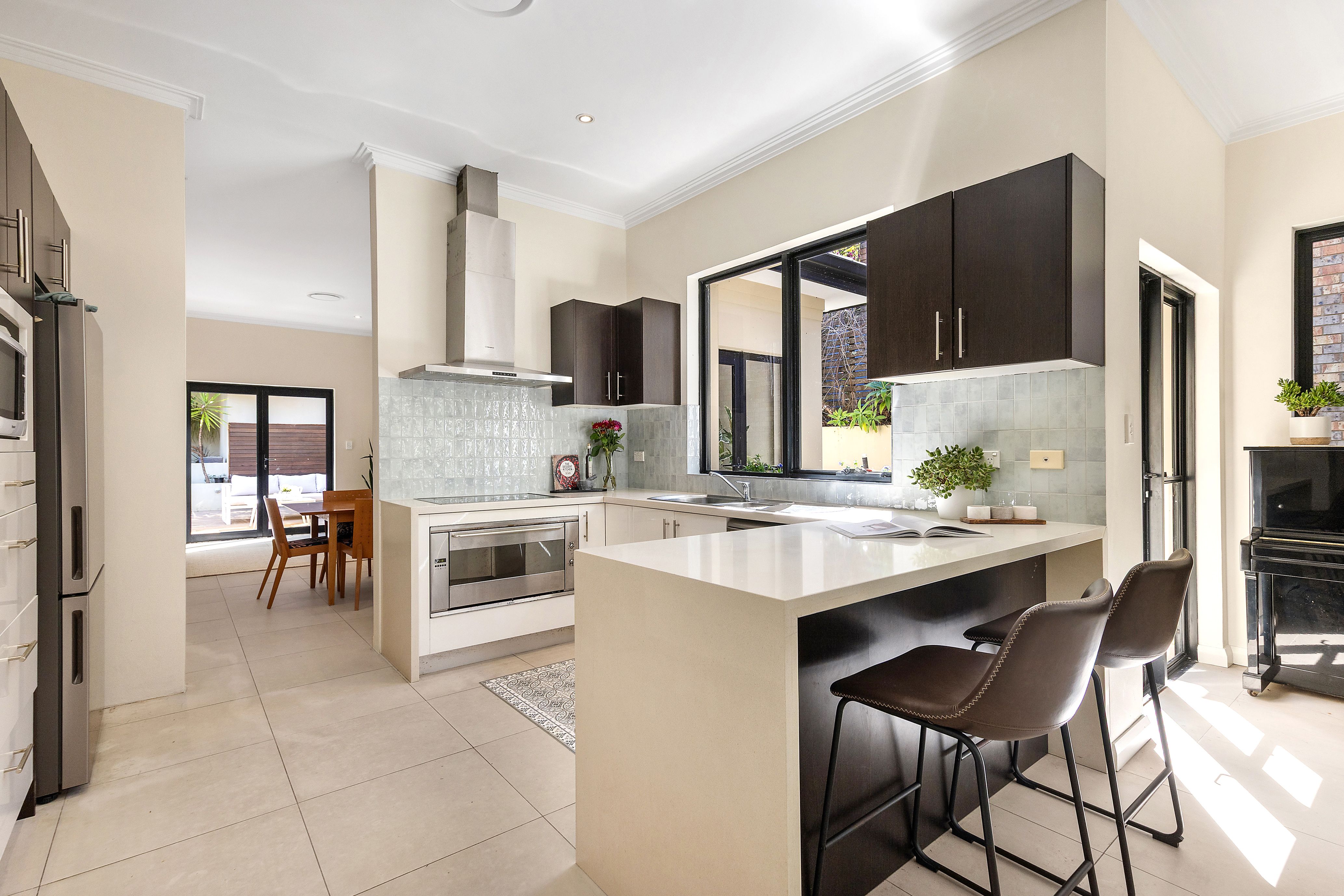 35 Holmes Street — photo 3 of 10