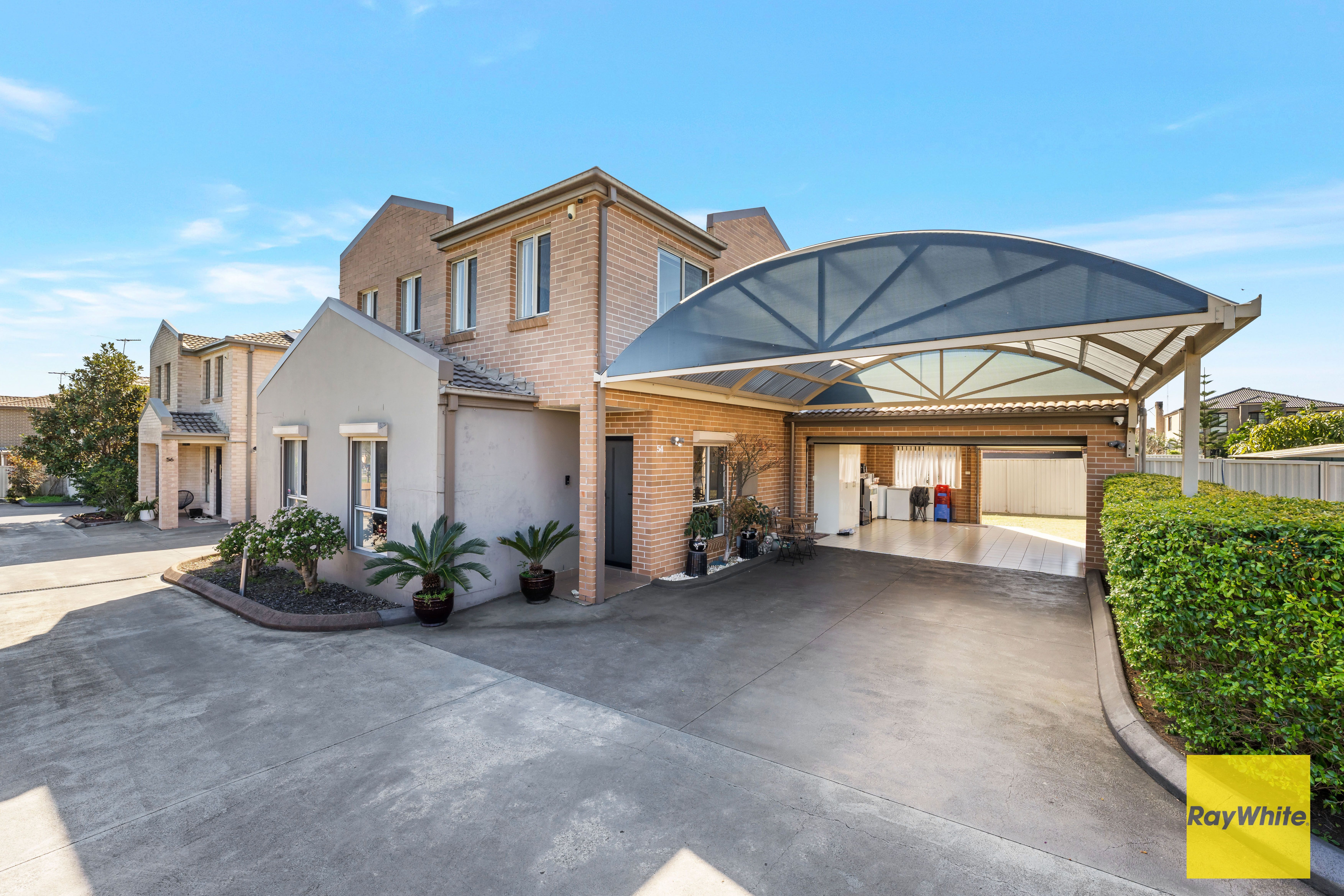 54 Paperbark Circuit , Casula NSW 2170