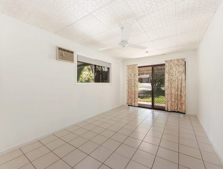 4 Sapium Street, Kingston, QLD 4114