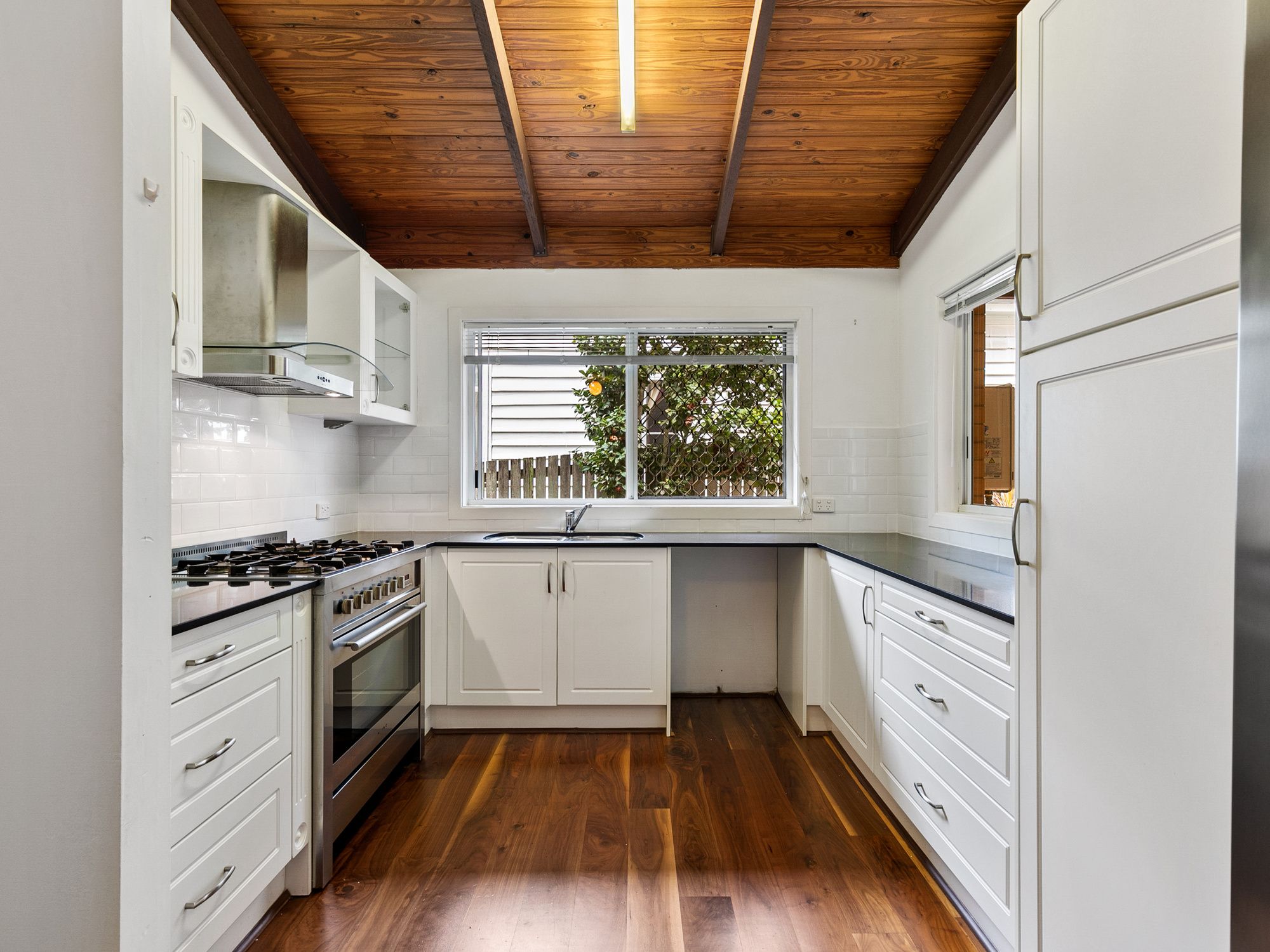 18 Rise Street, Mount Gravatt East QLD 4122