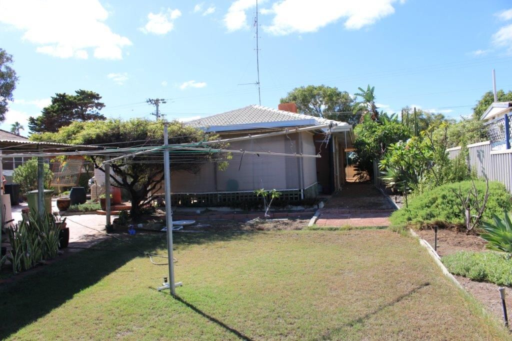 8 Pearse Road, Port Denison, WA 6525