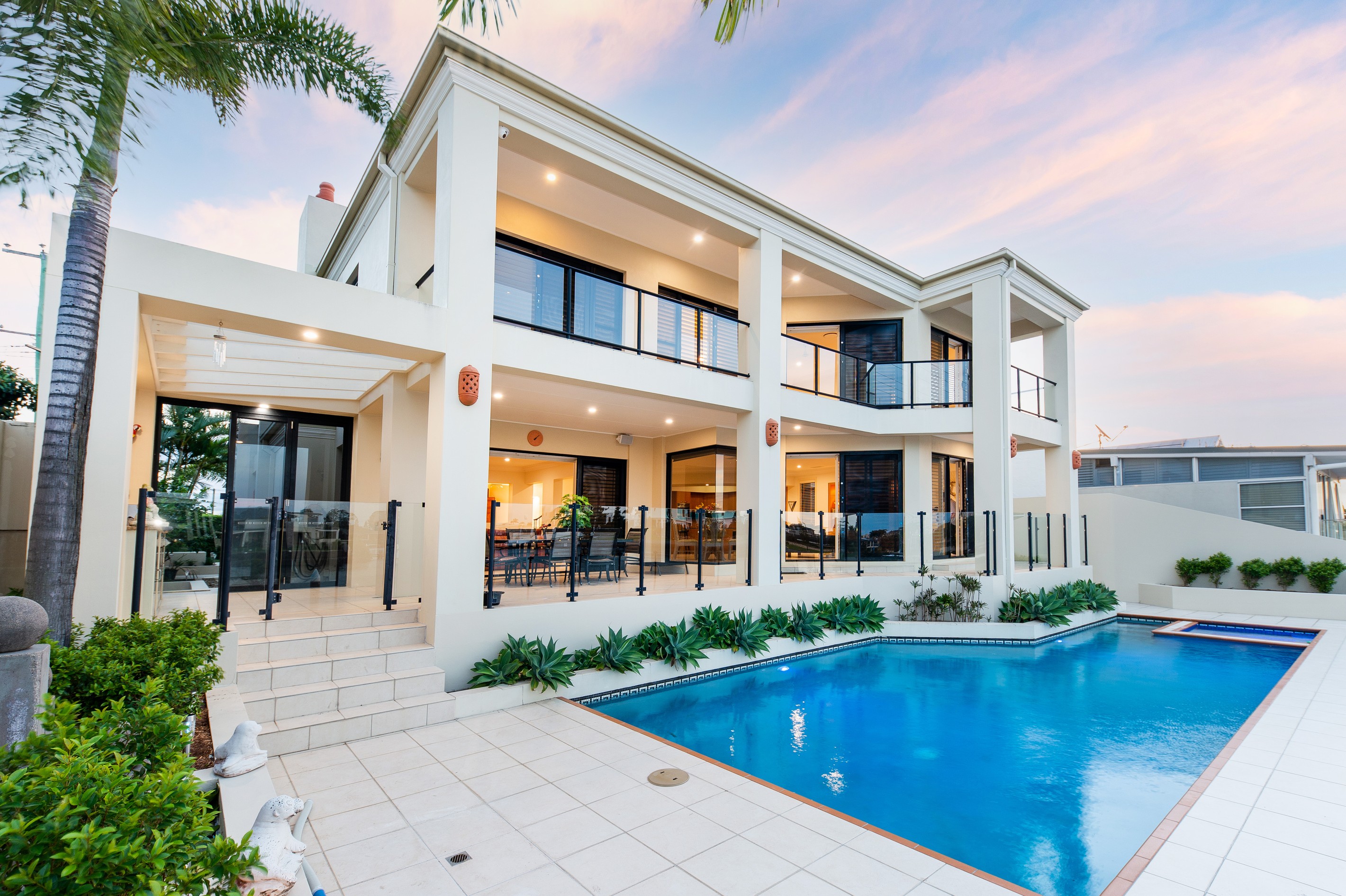 29 Furlong Street, Broadbeach Waters, QLD 4218