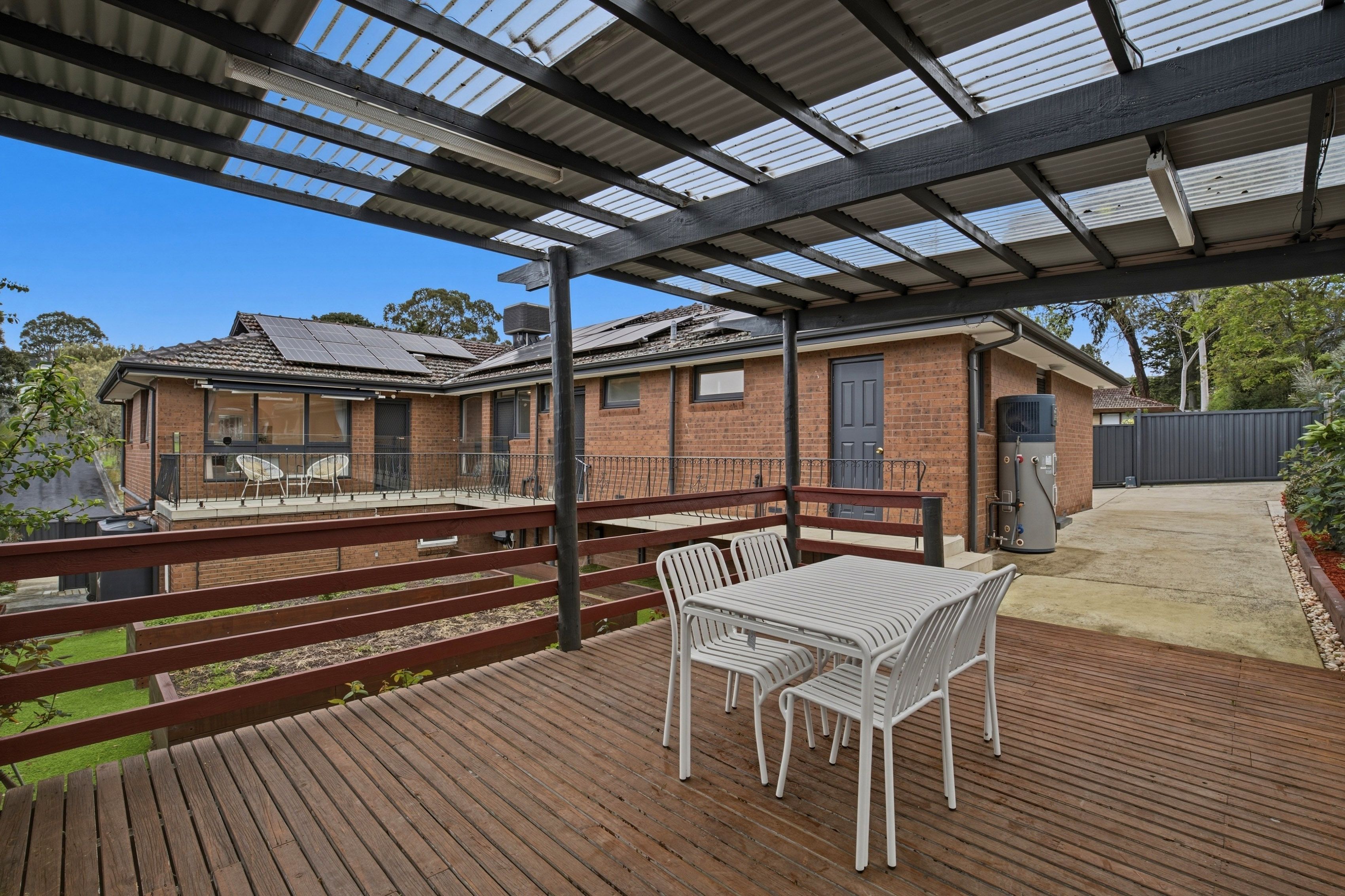 18 Singleton Road — photo 12 of 14