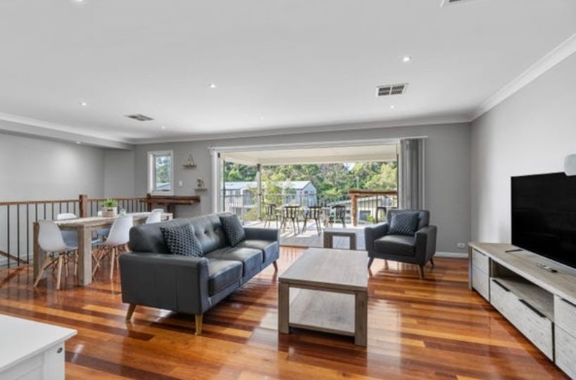 1/8 Wuru Drive, Burrill Lake, NSW 2539