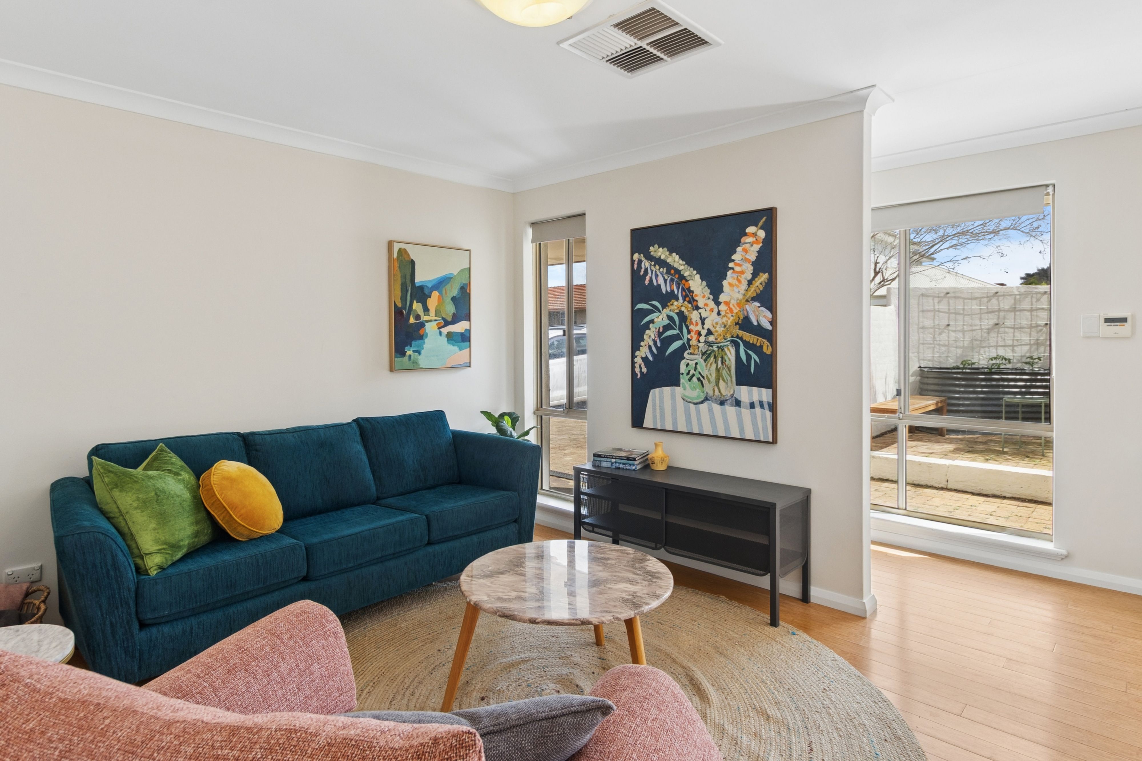 2/71 Kelvin Street — photo from Ray White Inner North