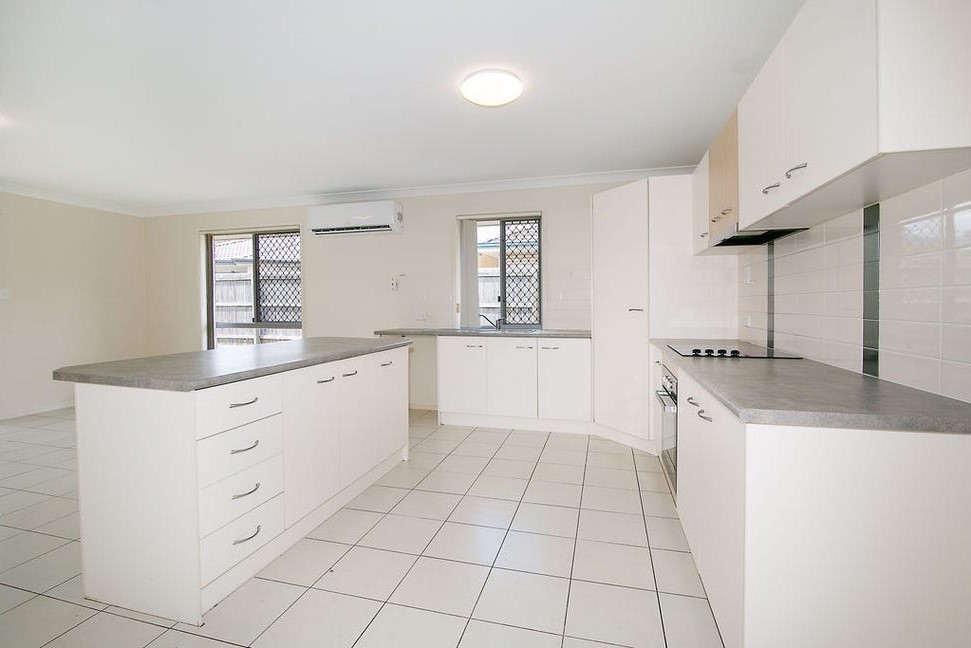 28 Somerwil Crescent, Bellbird Park, QLD 4300