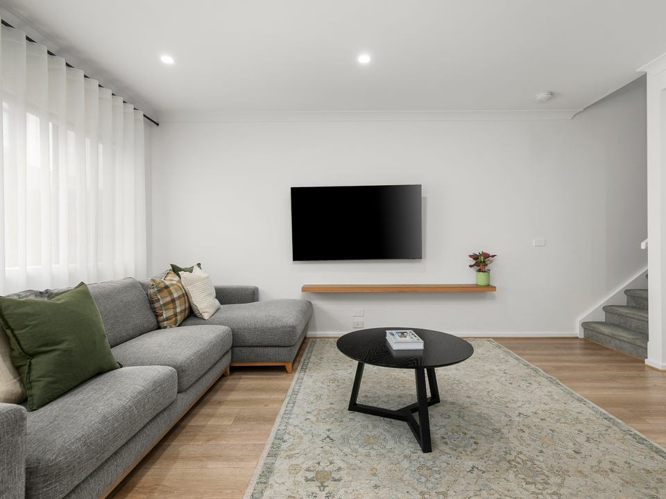 19 Arramont Road, Greenvale, VIC 3059