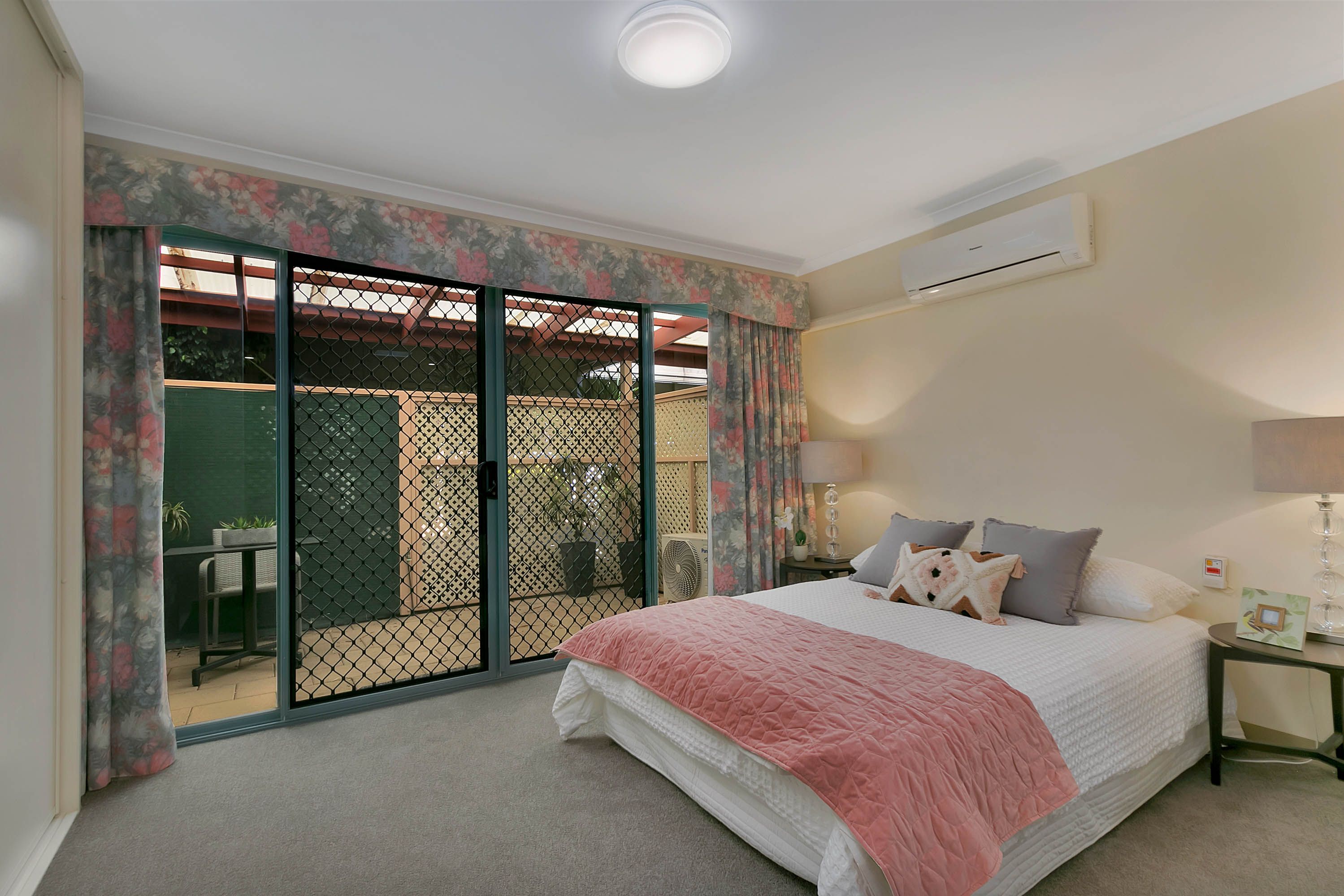 Apartment 3/21 Hutchinson Road — photo 5 of 9