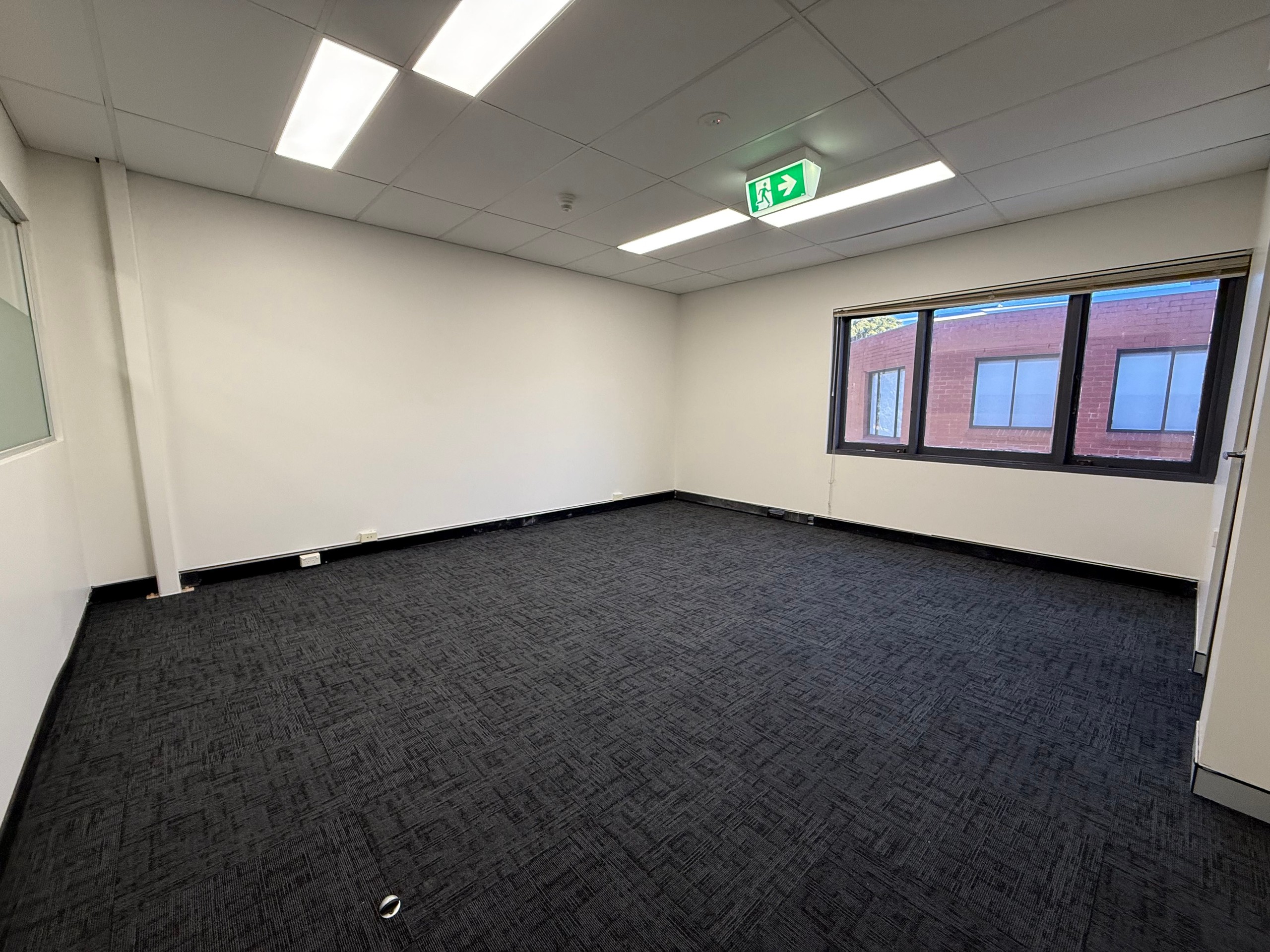 Top Floor/12-16 President Avenue, Caringbah, NSW 2229