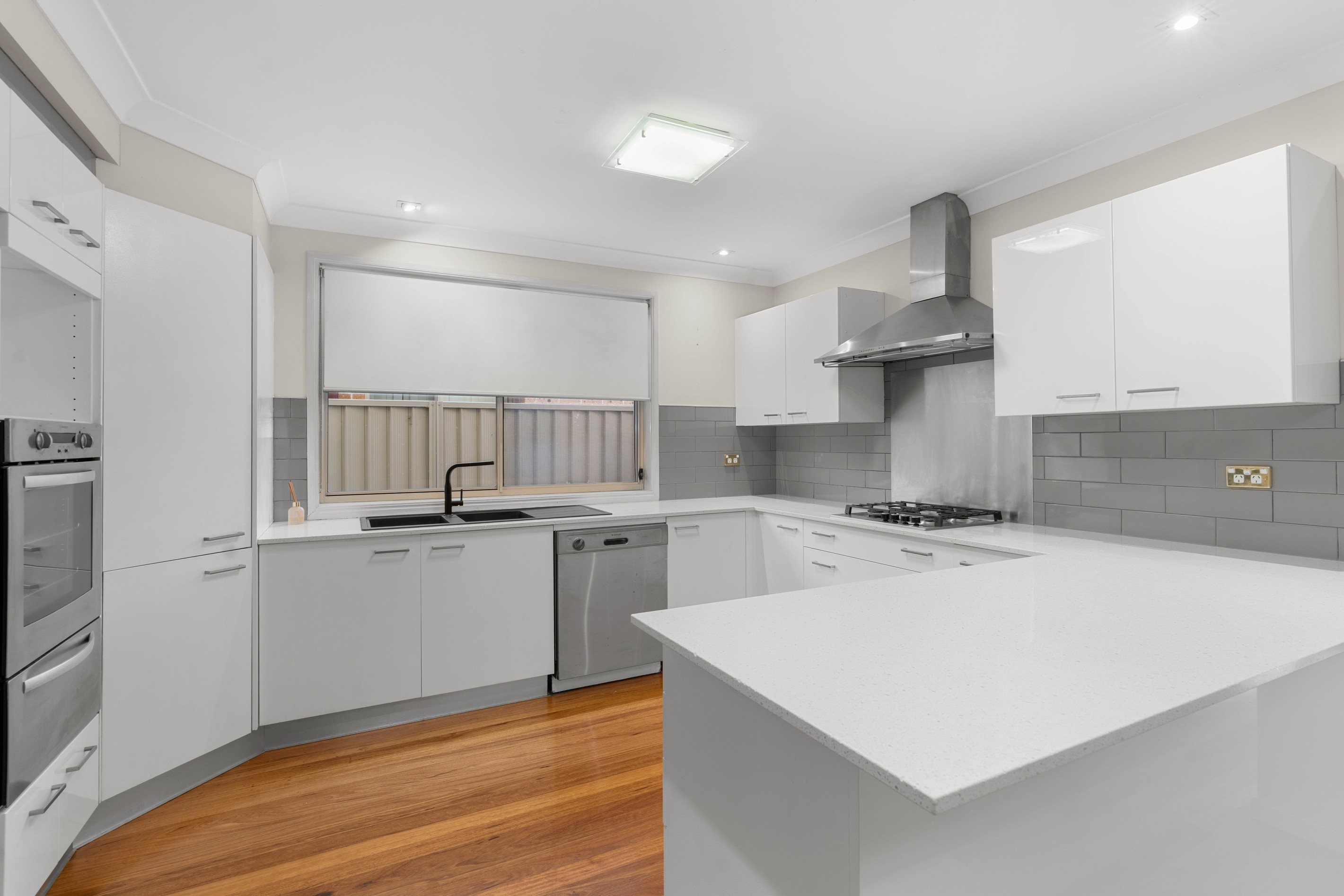 35 Emerald Drive, Meroo Meadow, NSW 2540