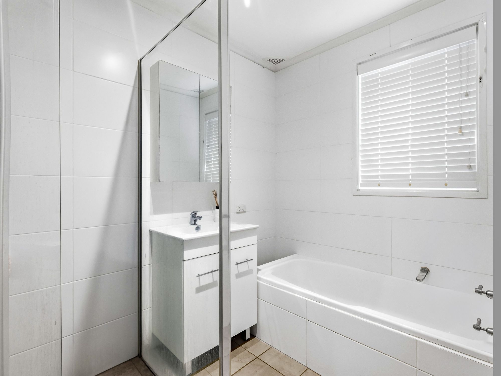 11 Jamieson Street — photo 8 of 10