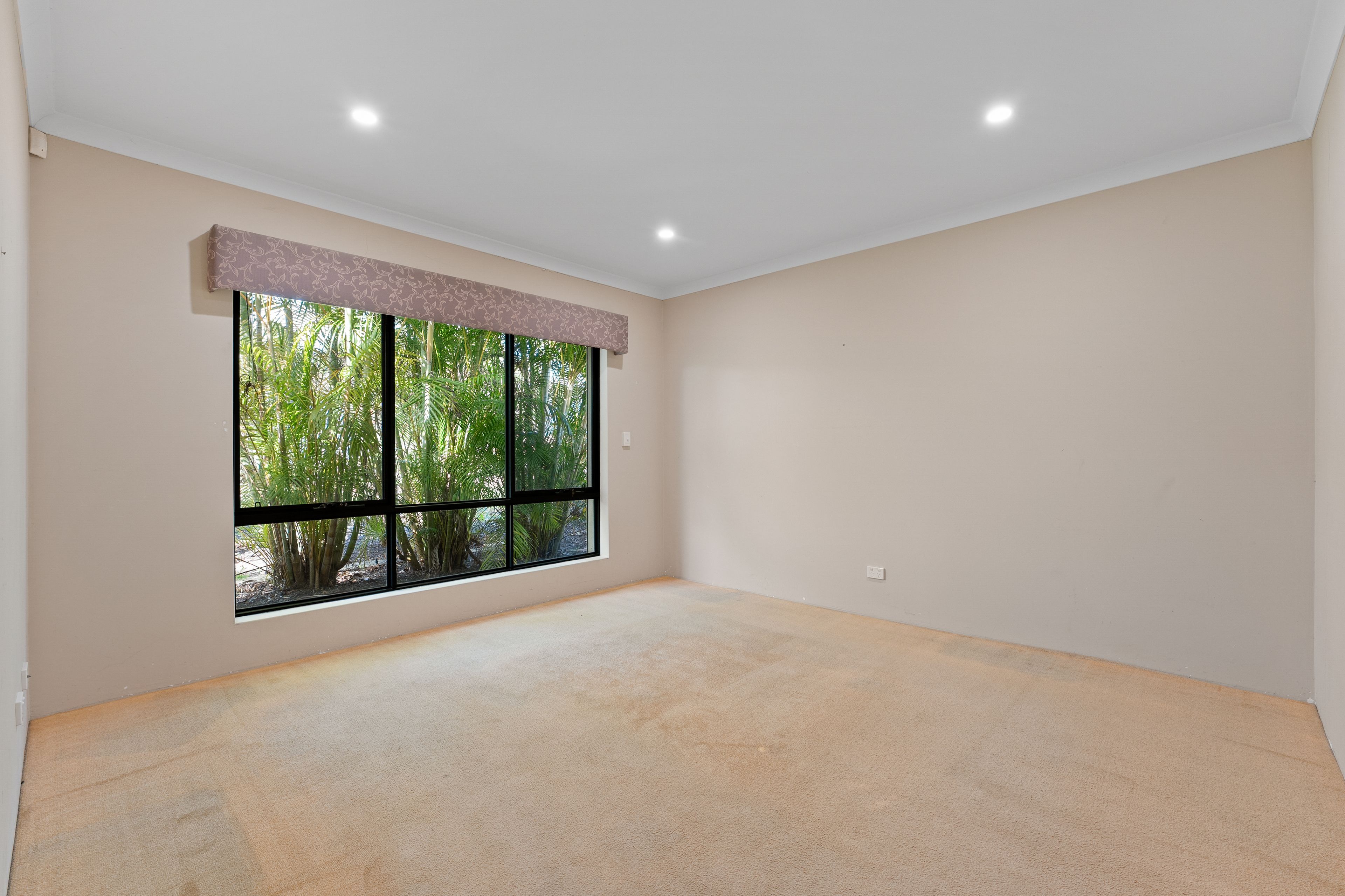 11 Linott Close — photo 14 of 30
