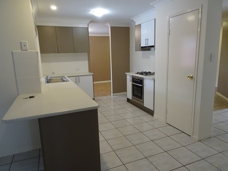 8 Brigalow Lane, Redbank Plains, QLD 4301