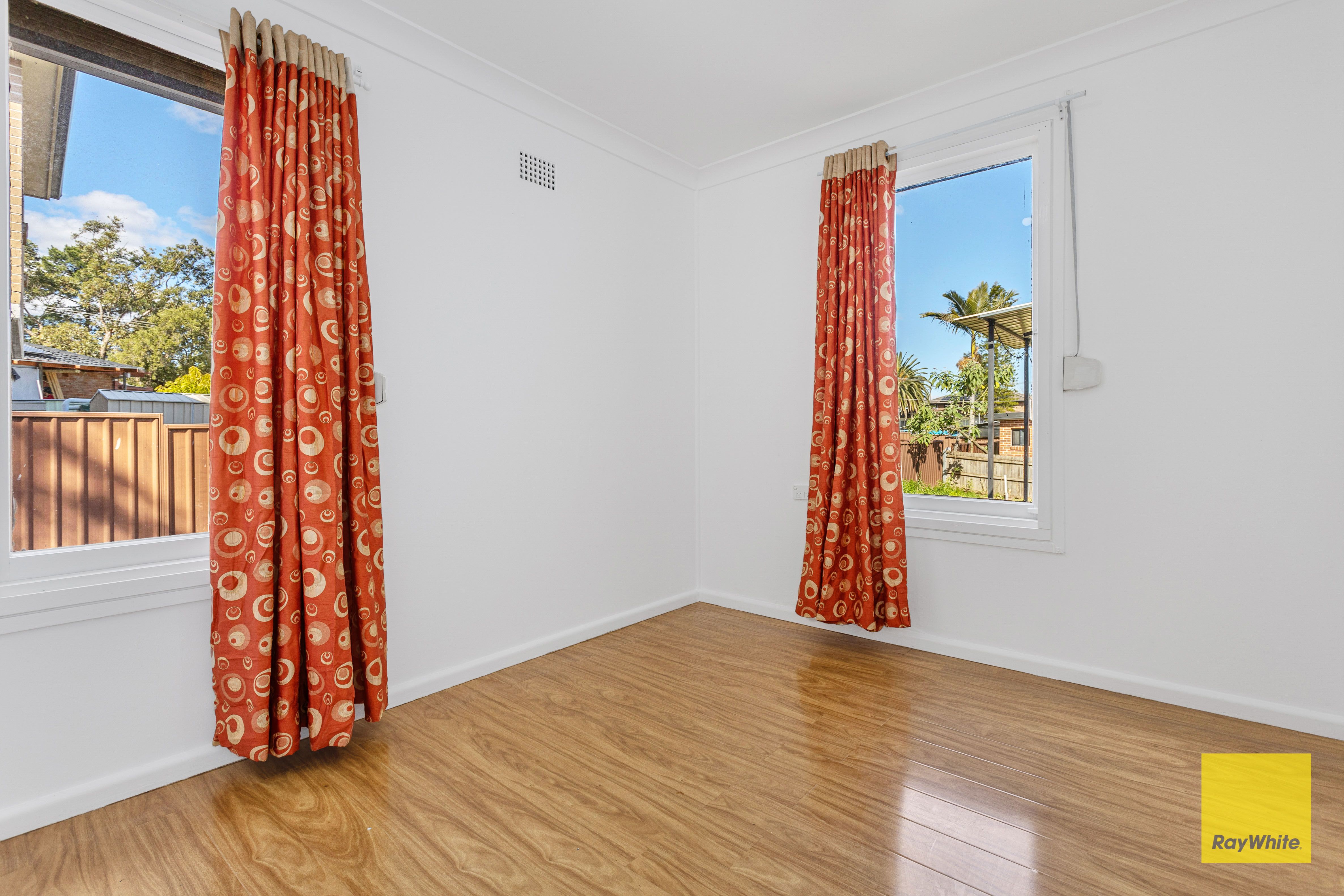 26 Mackellar Road — photo 10 of 14
