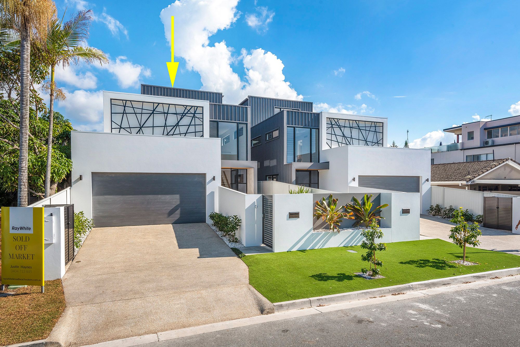 36 Avanti Street, Mermaid Waters QLD 4218