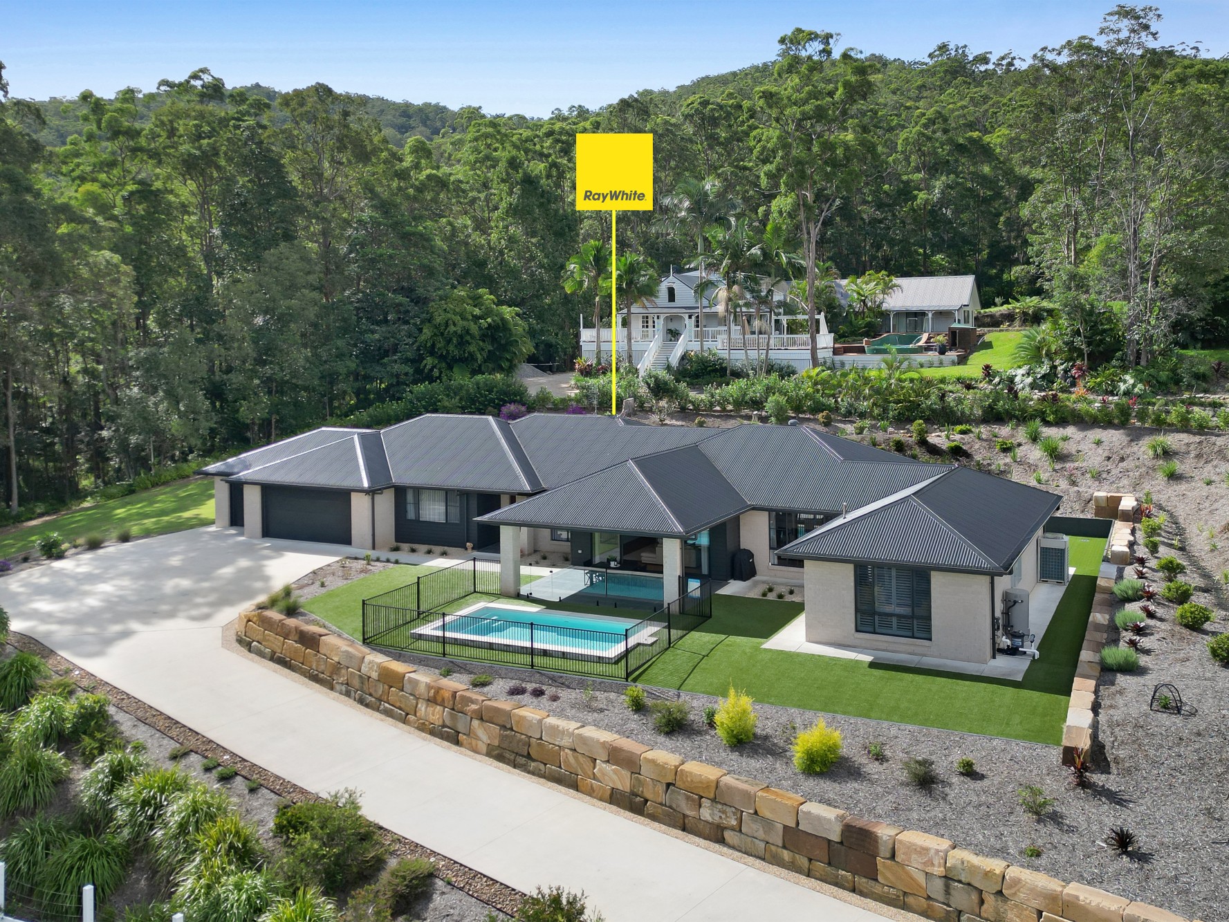 2/37 Hersden Court, Bonogin, QLD 4213