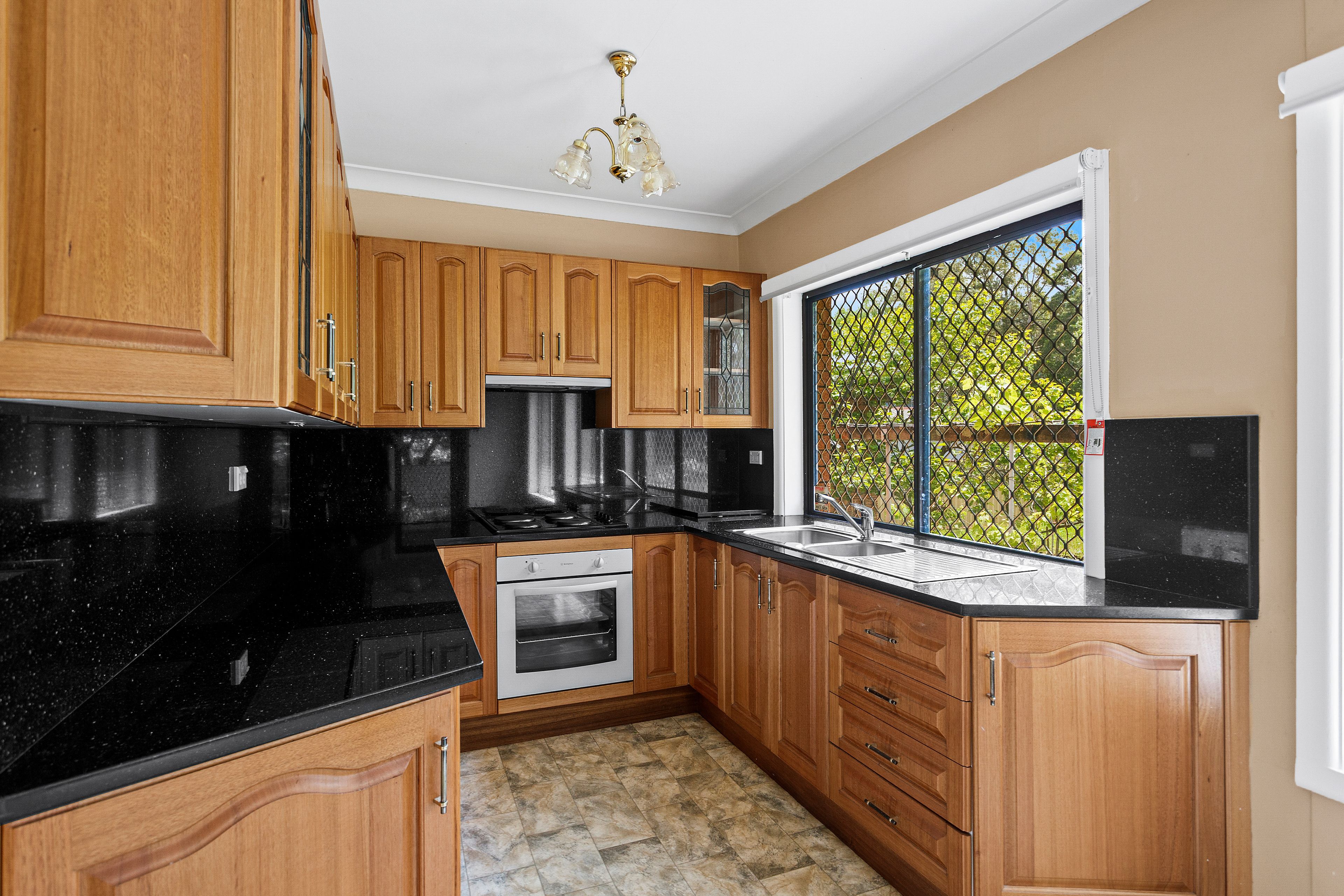 2 Miller Street, Oak Flats, NSW 2529