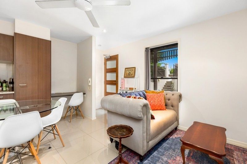 2/16 Lyon Street, Moorooka, QLD 4105