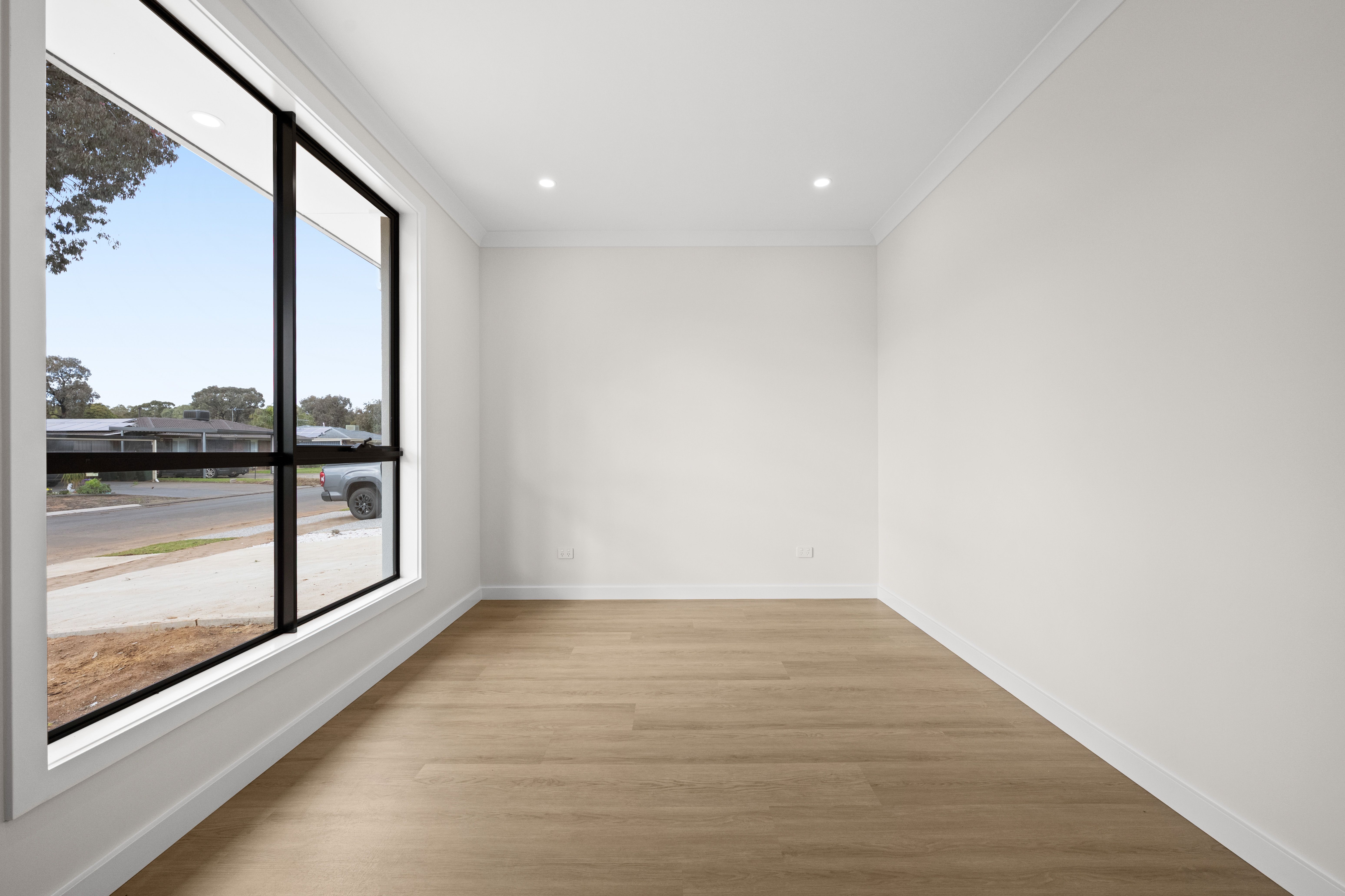 14B Spaans Crescent — photo 10 of 16