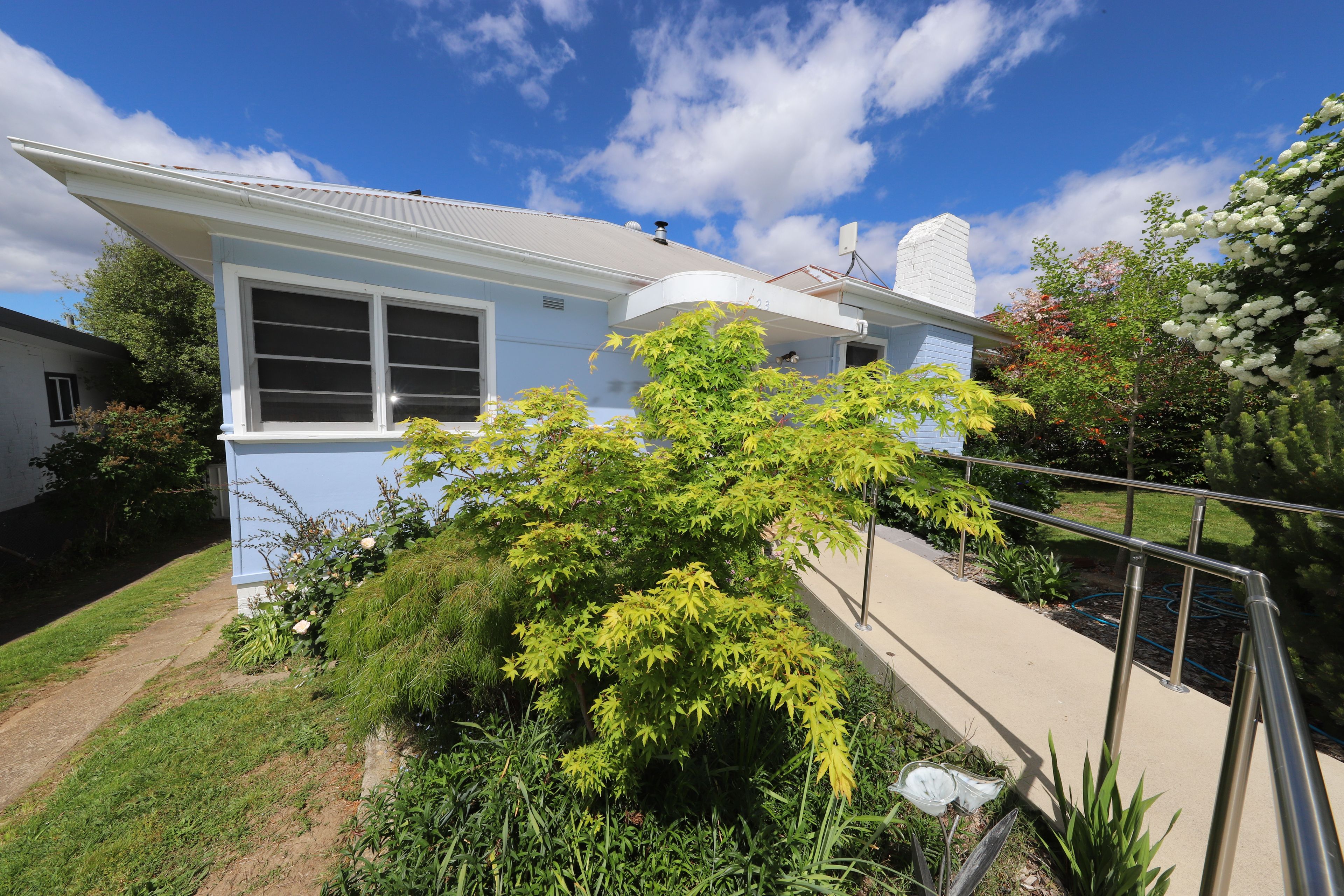23 Sunnyside Avenue, Batlow, NSW 2730