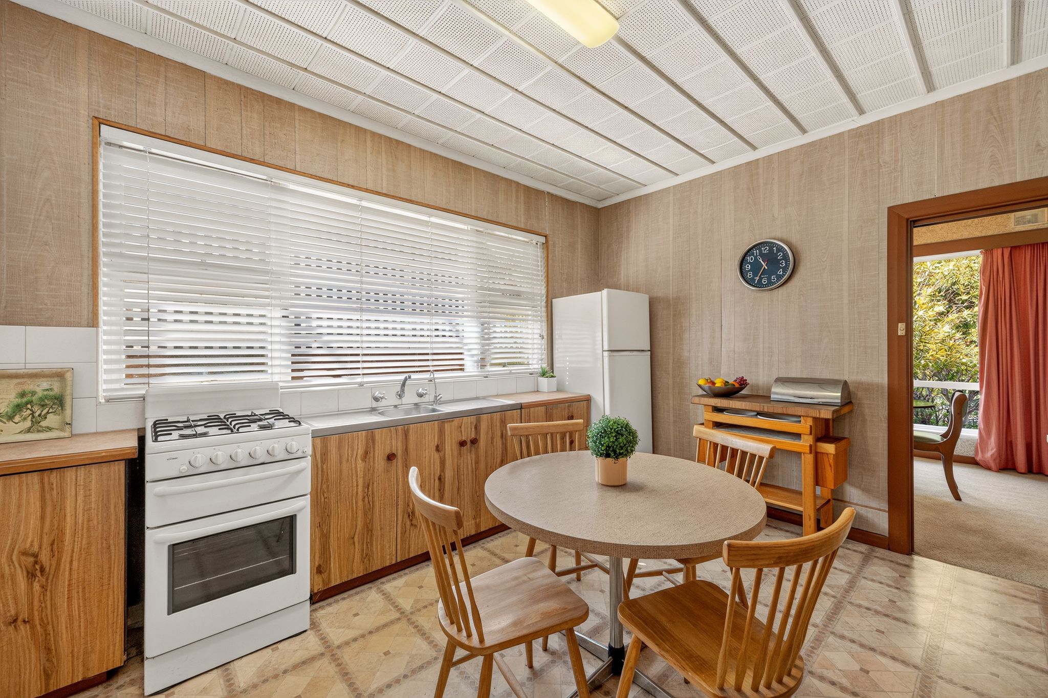 847 Lower North East Road — photo 6 of 19