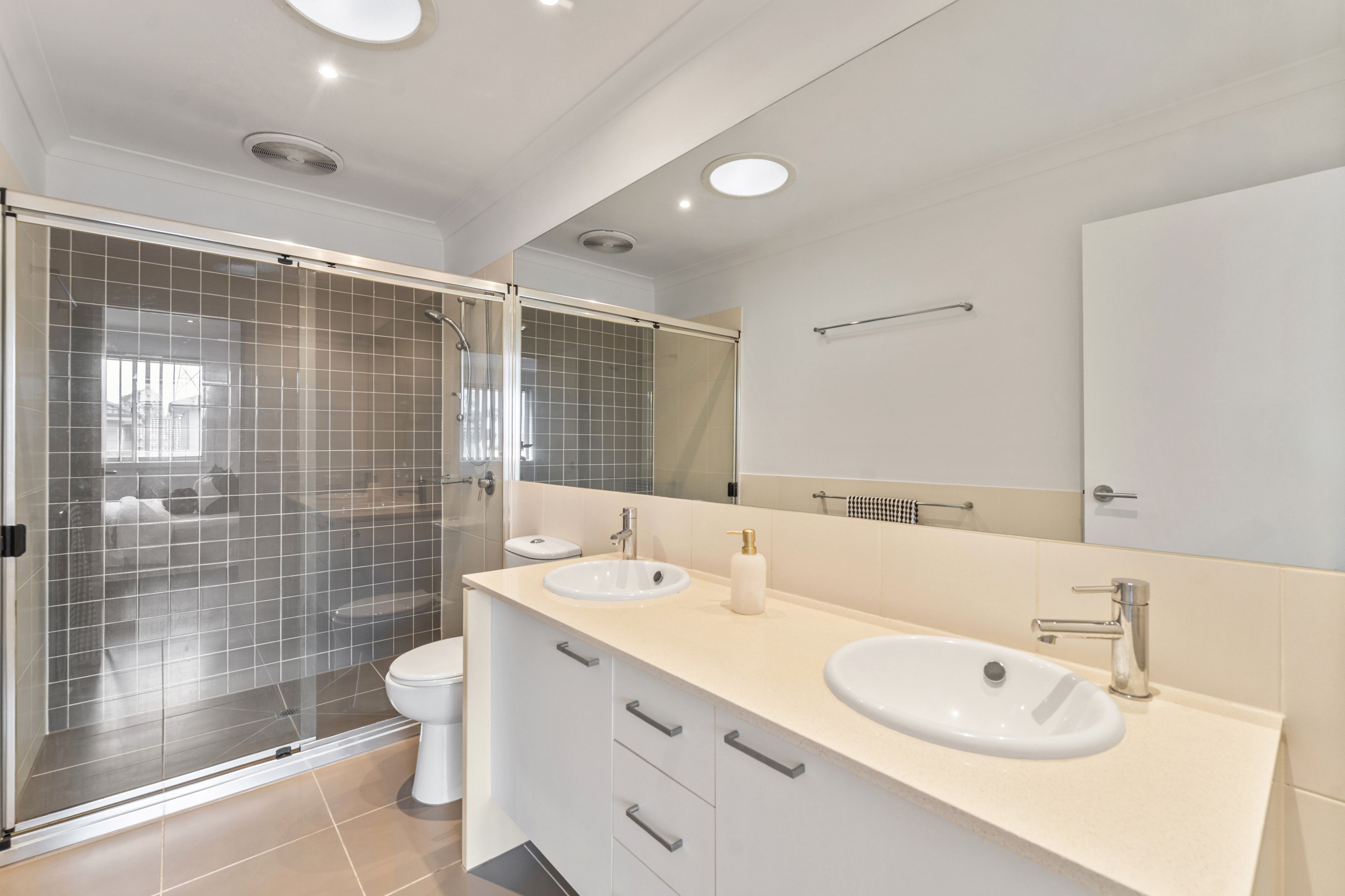 30 Bacchus Drive — photo 8 of 13