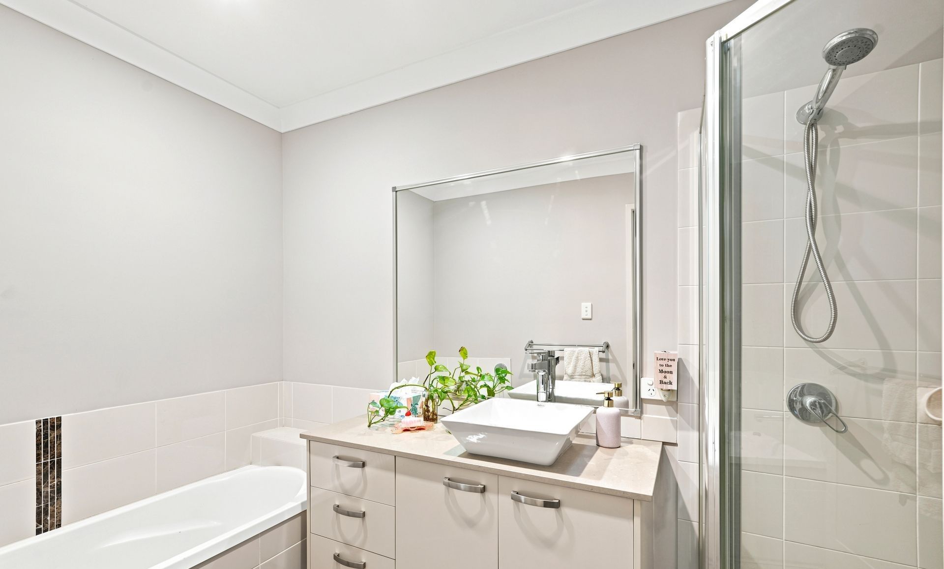 2/20 Stoneleigh Way — photo 17 of 24