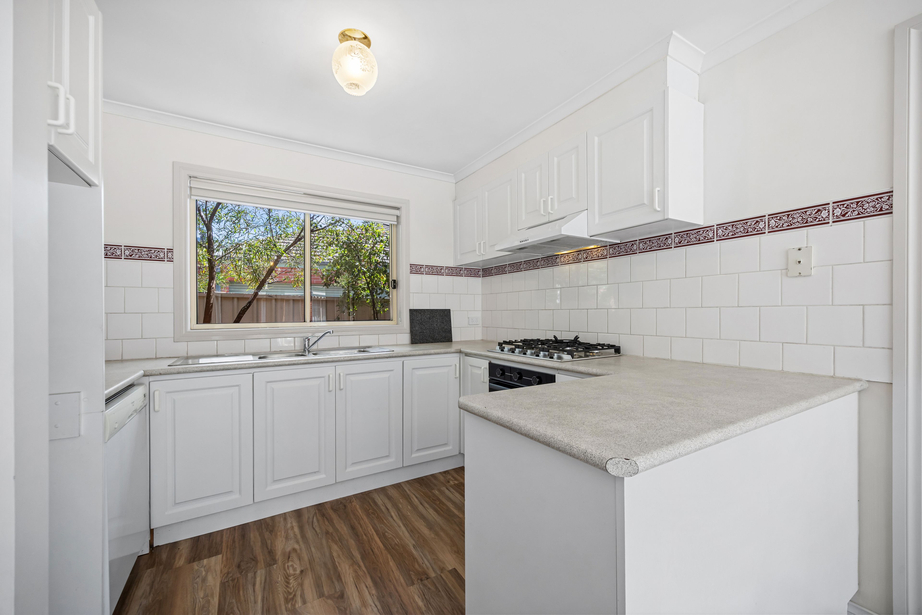3/1016 Howitt Street — photo 6 of 24