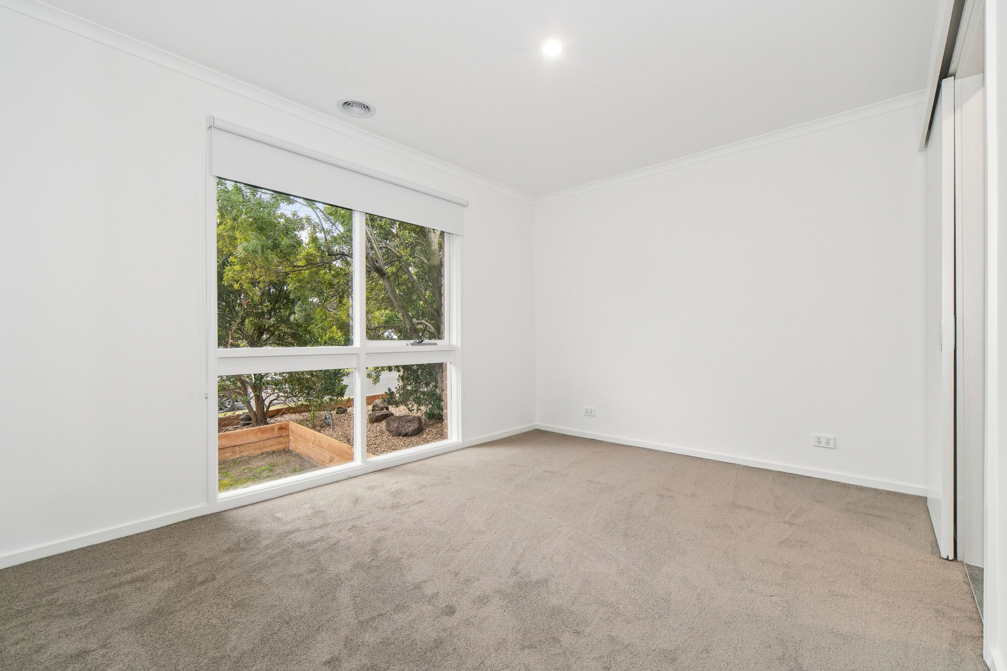 13 Lorikeet Court — photo 6 of 11