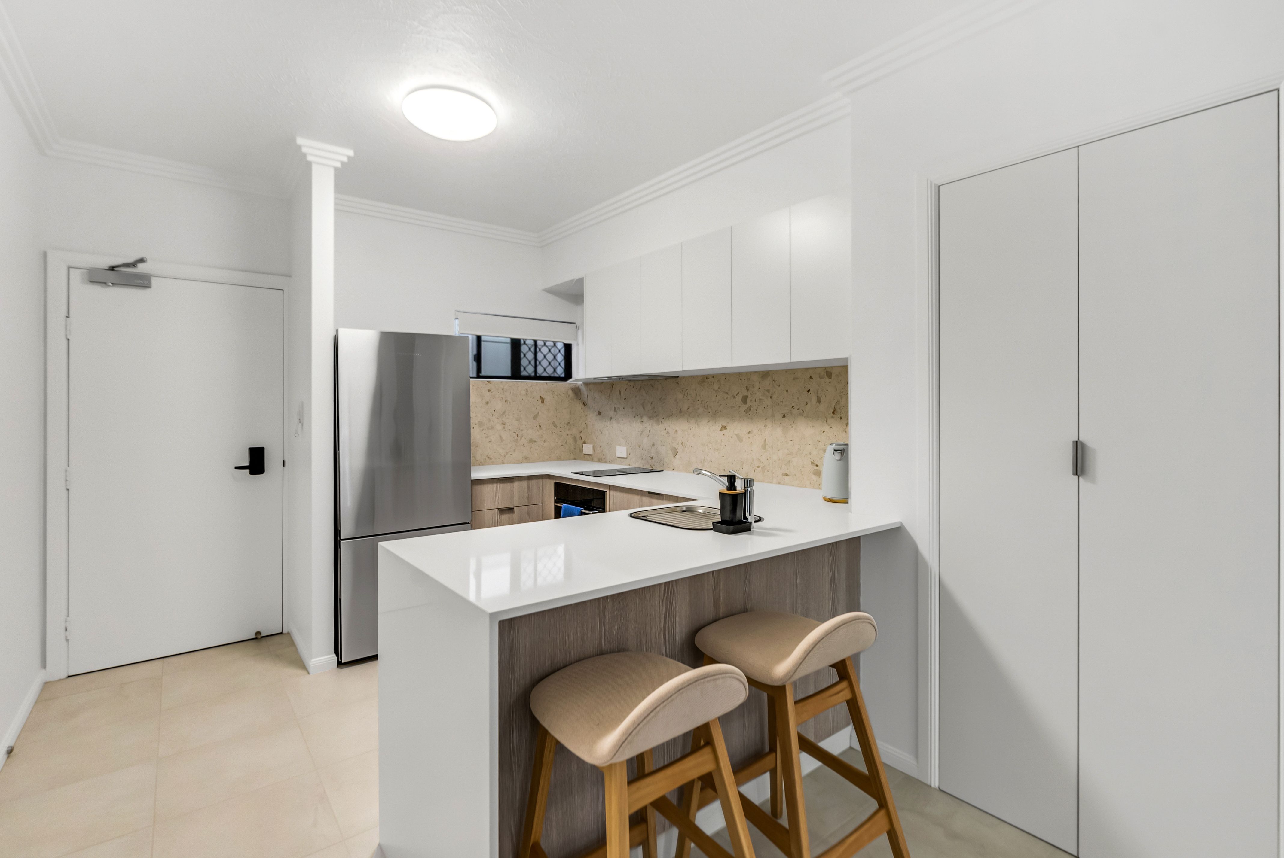 13/37-39 Digger Street — photo 4 of 12