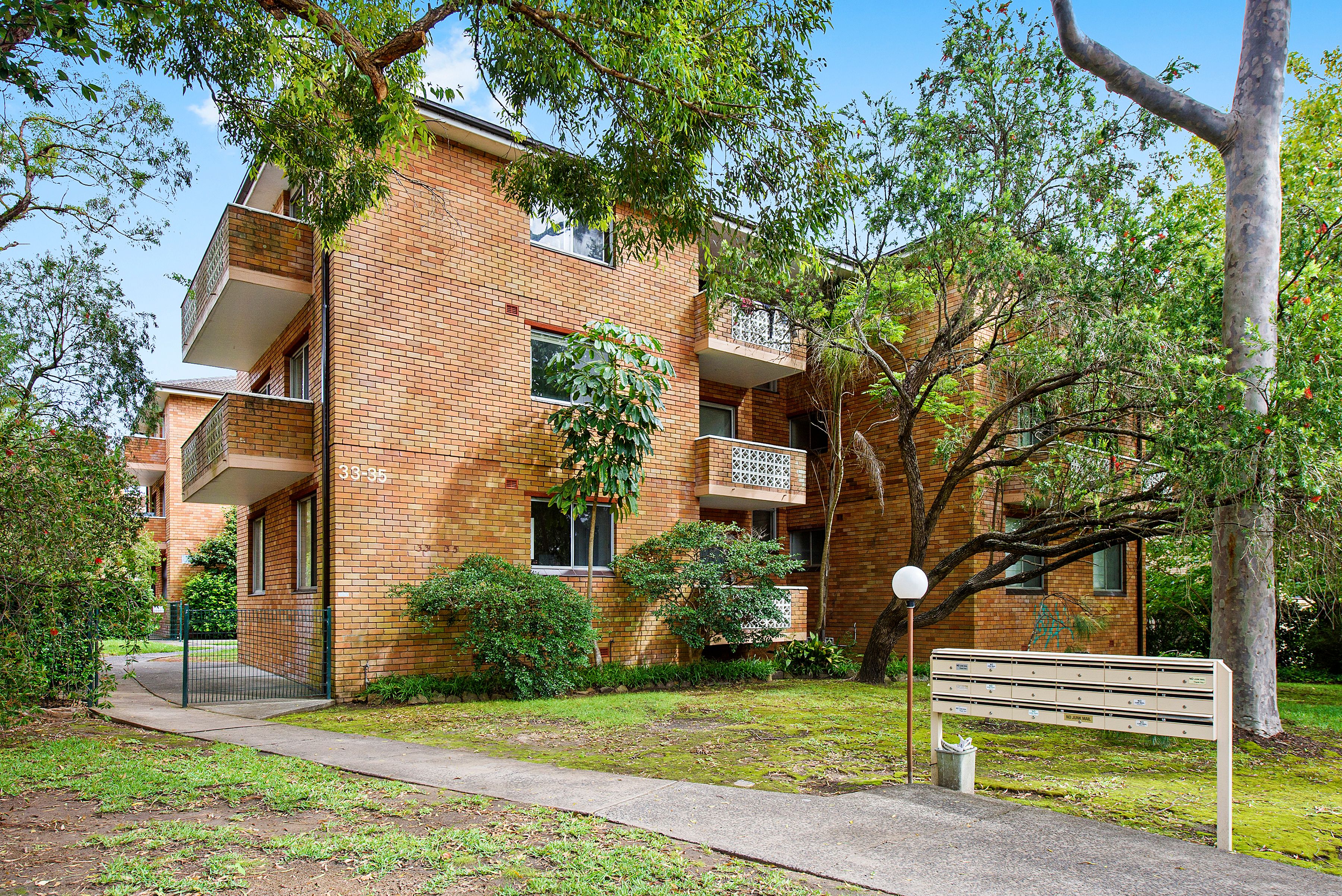 33-35 Muriel Street, Hornsby NSW 2077