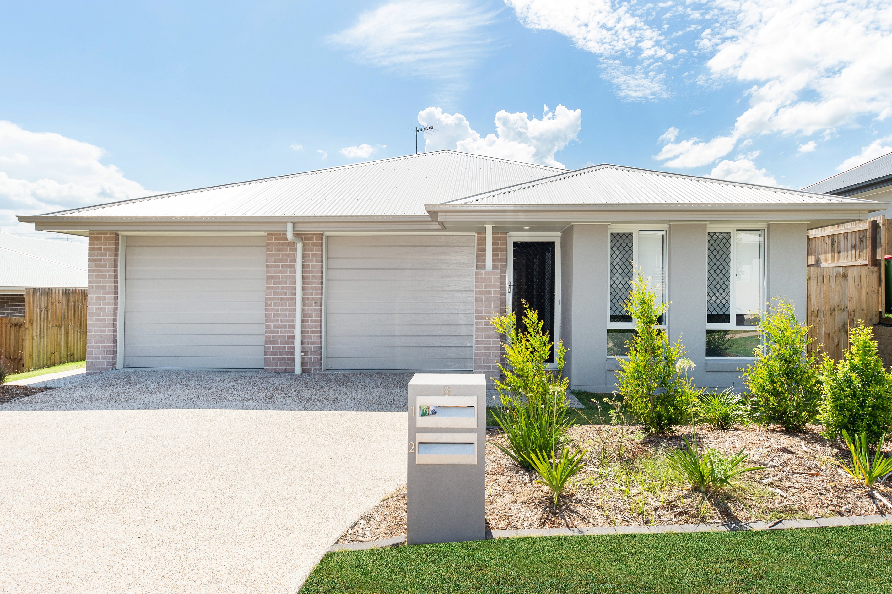 8 Kambu Close, Karalee, QLD 4306