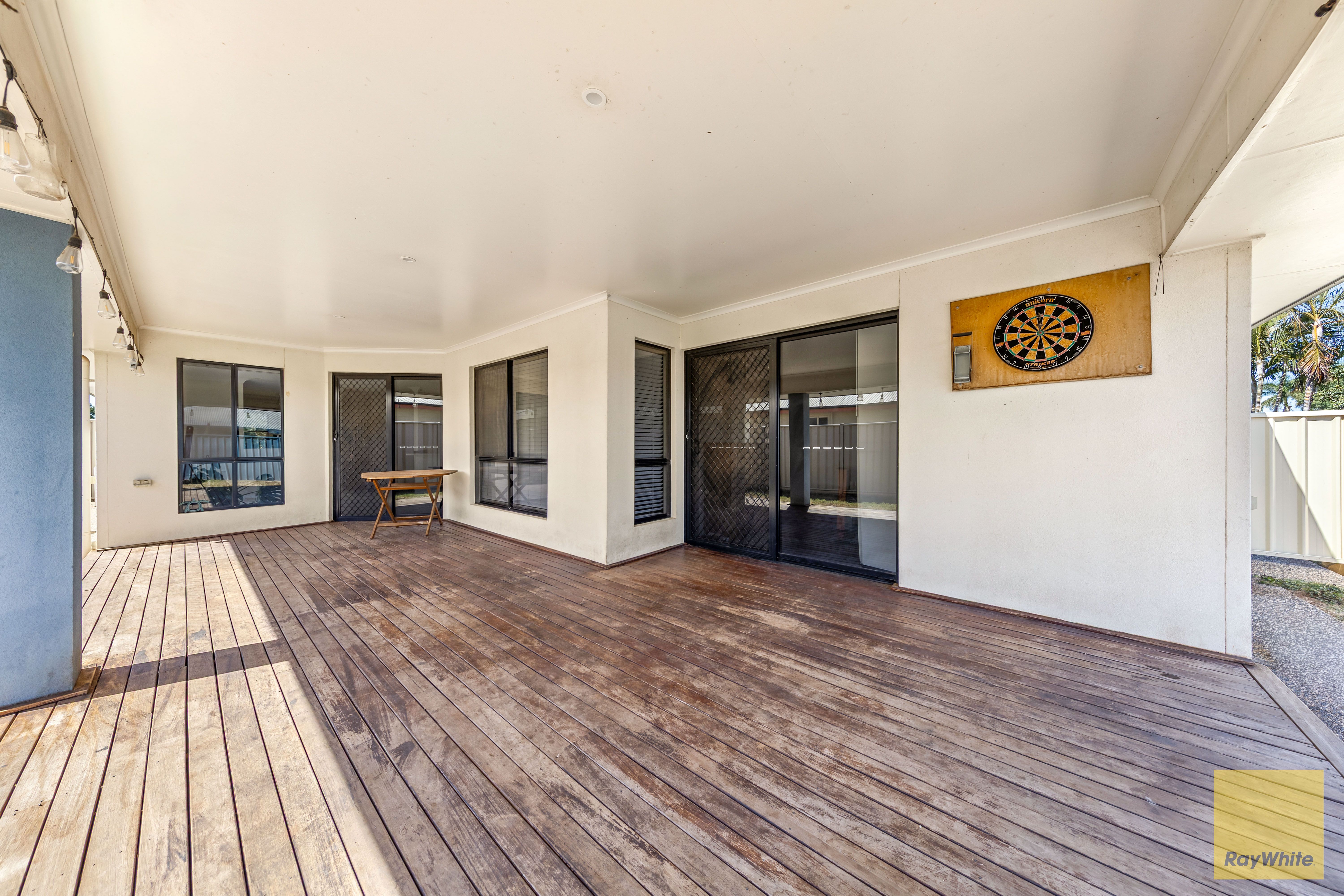 43 Crinum Crescent — photo 18 of 21