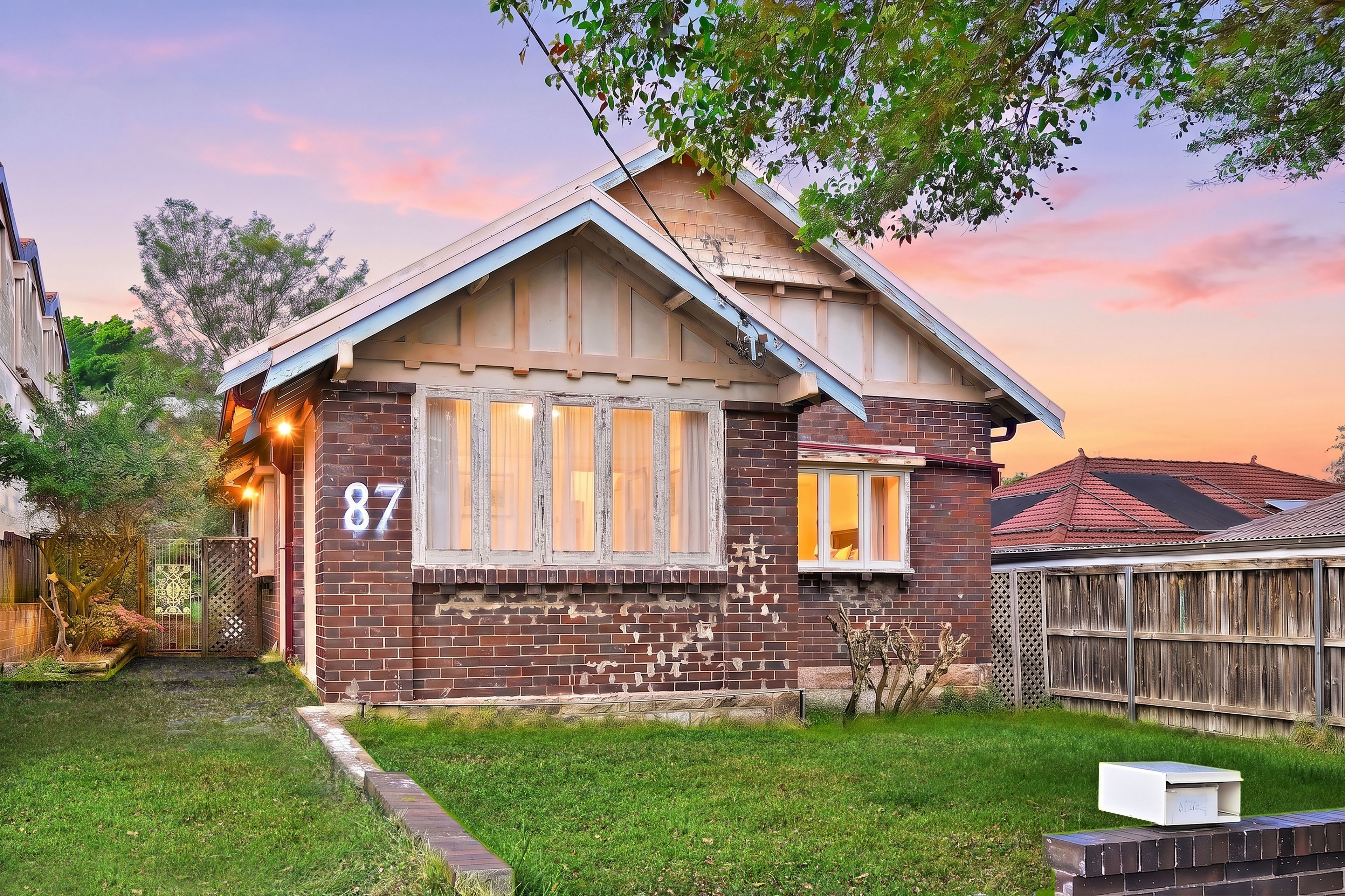87 Brook Street — photo from Ray White Eastern Beaches Coogee