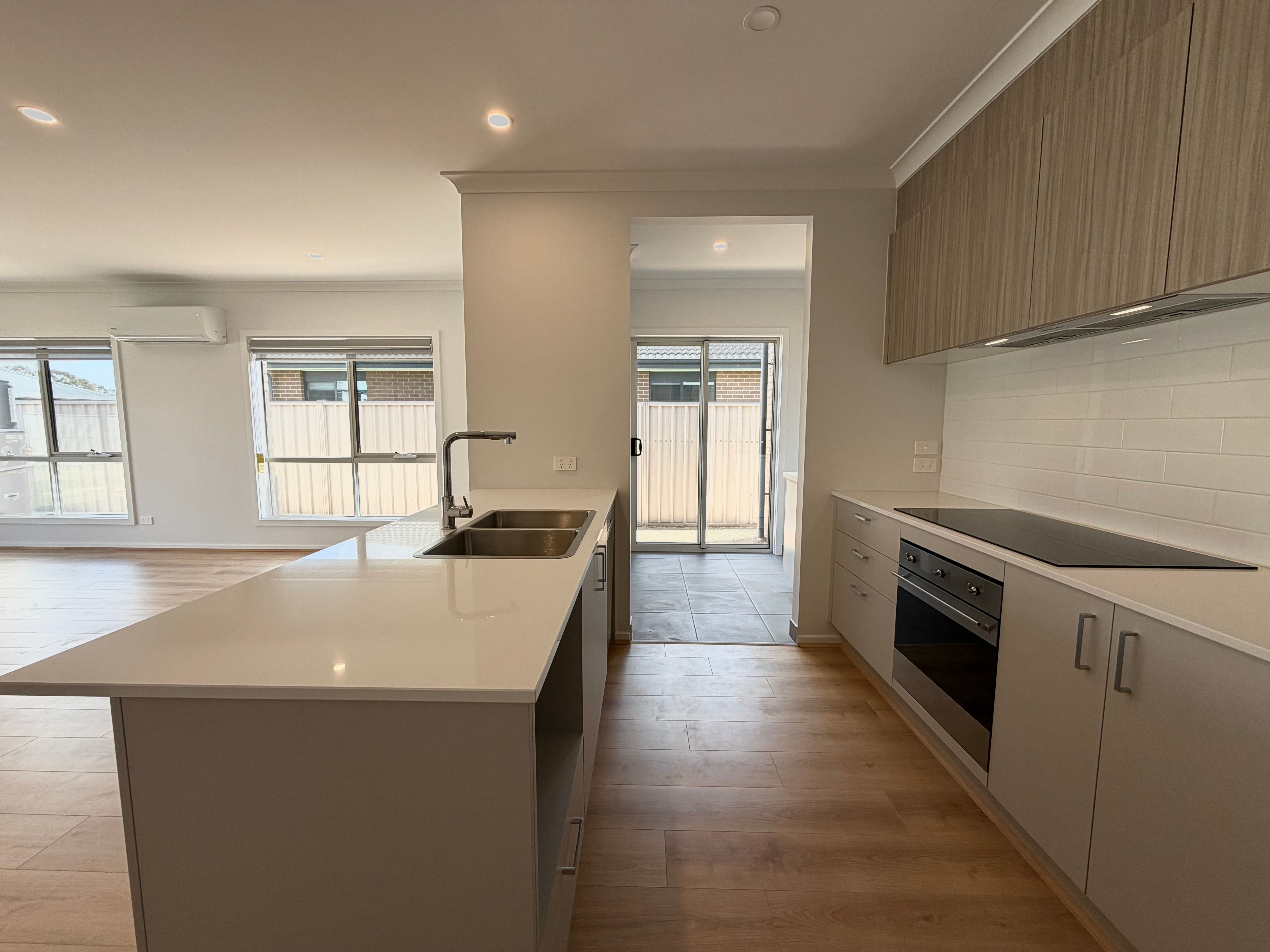 8 Ambridge Avenue — photo 3 of 14