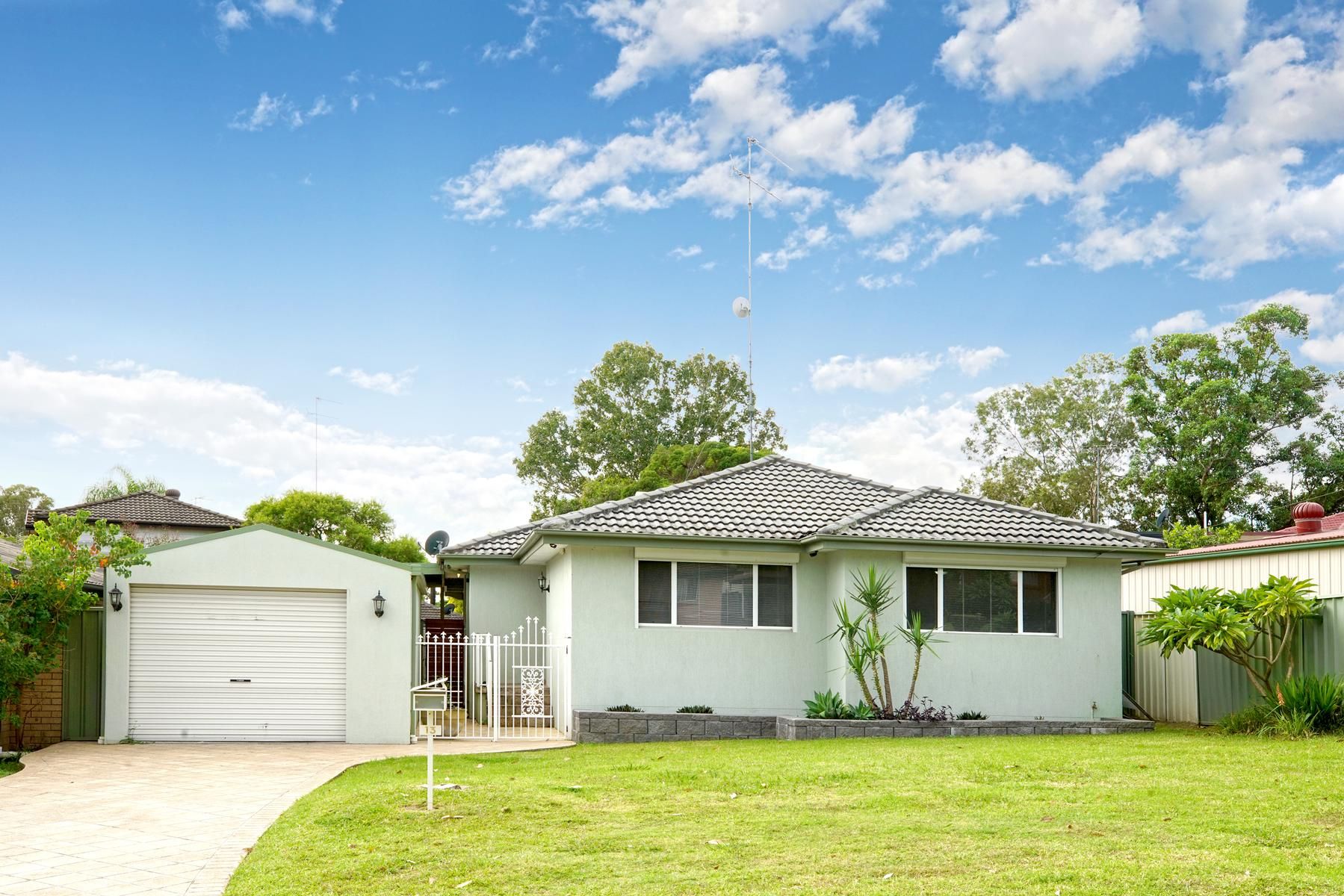 13 Lyn Circuit, Jamisontown, NSW 2750