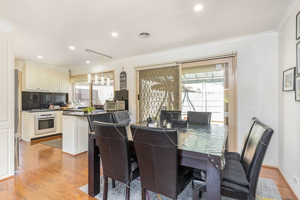 154 Waradgery Drive, Rowville, VIC 3178