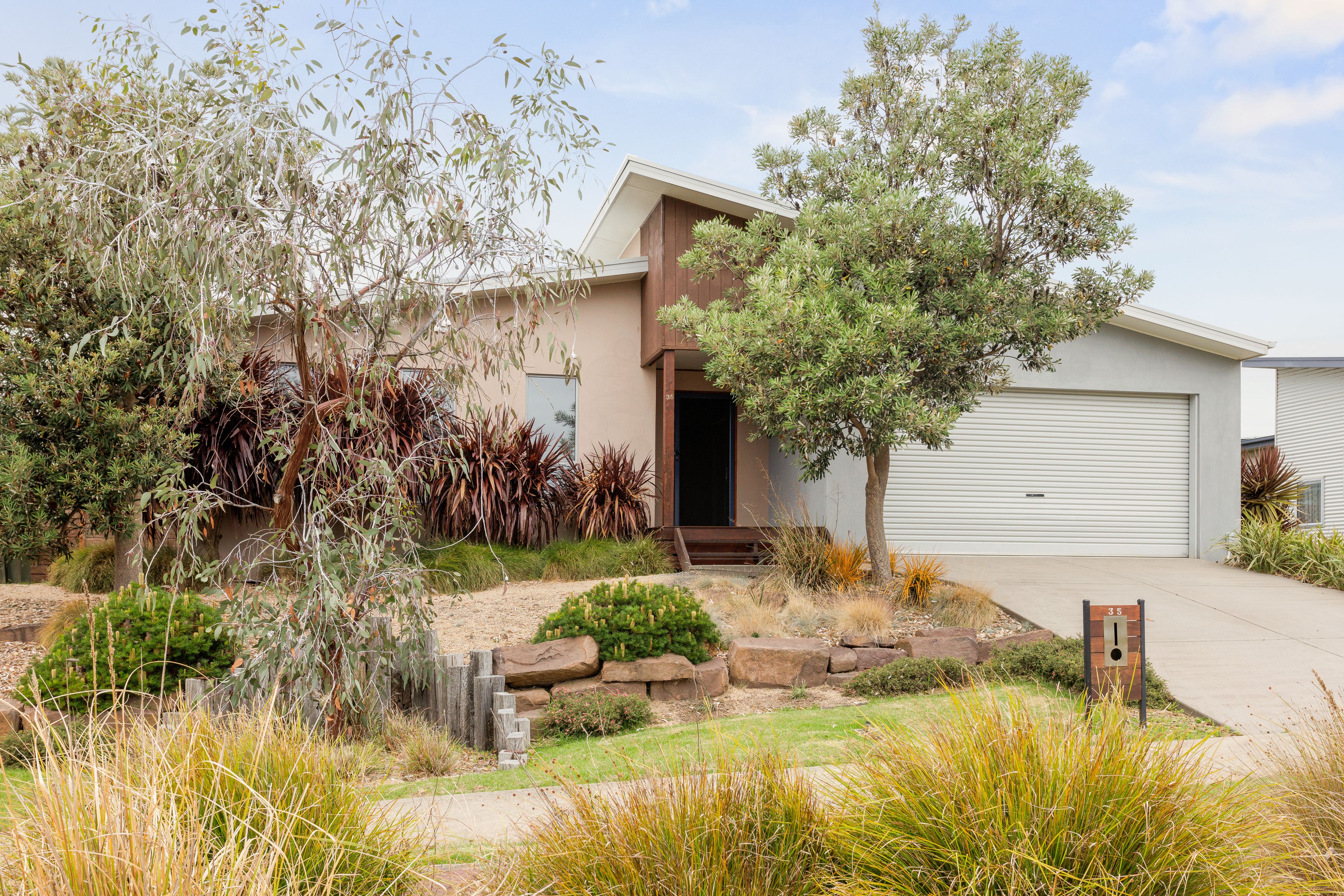 35 Seagrove Way, Cowes VIC 3922