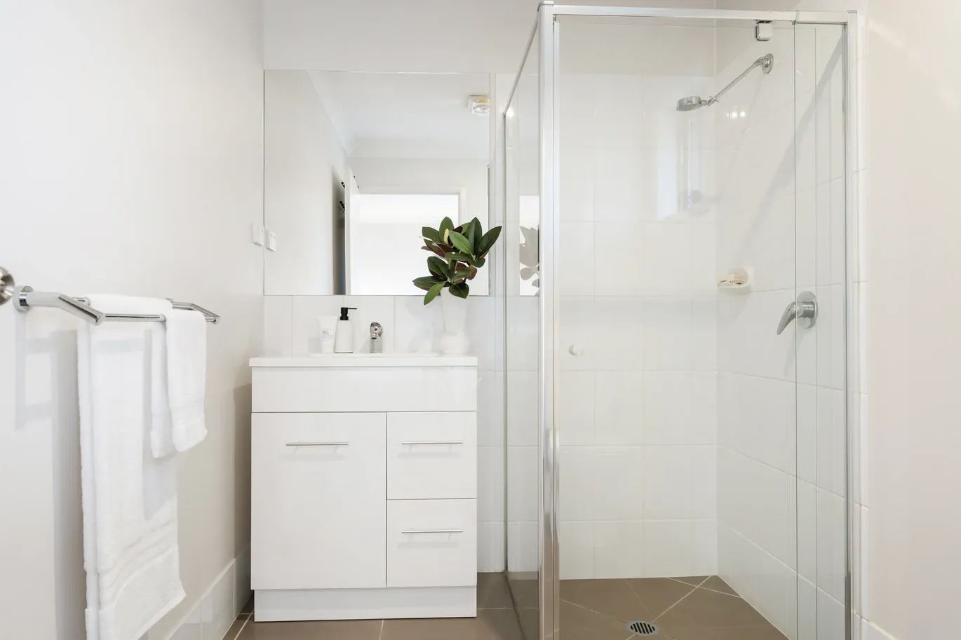 22 Royce Crescent — photo 6 of 10