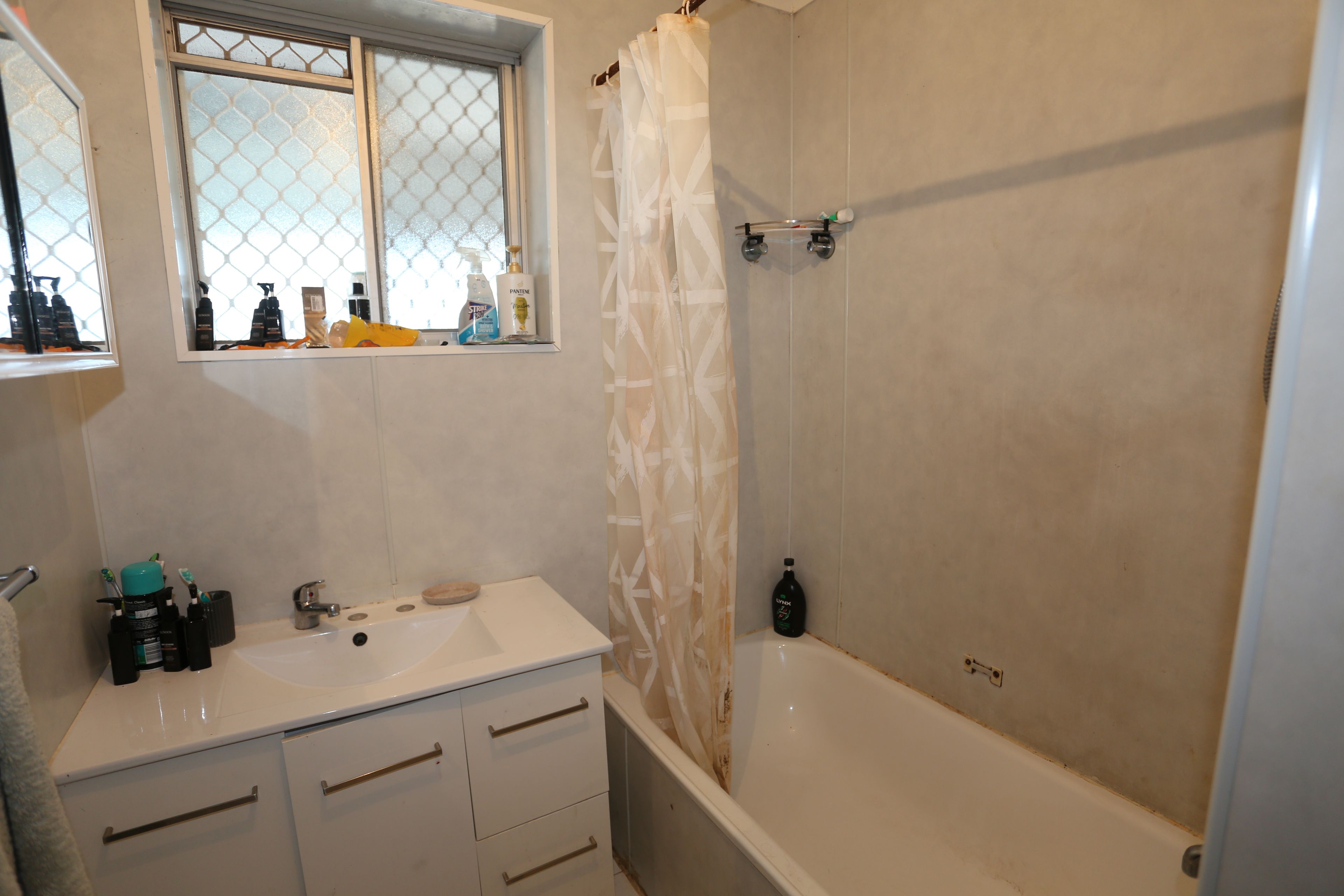 42 Hopbush Street — photo 6 of 12