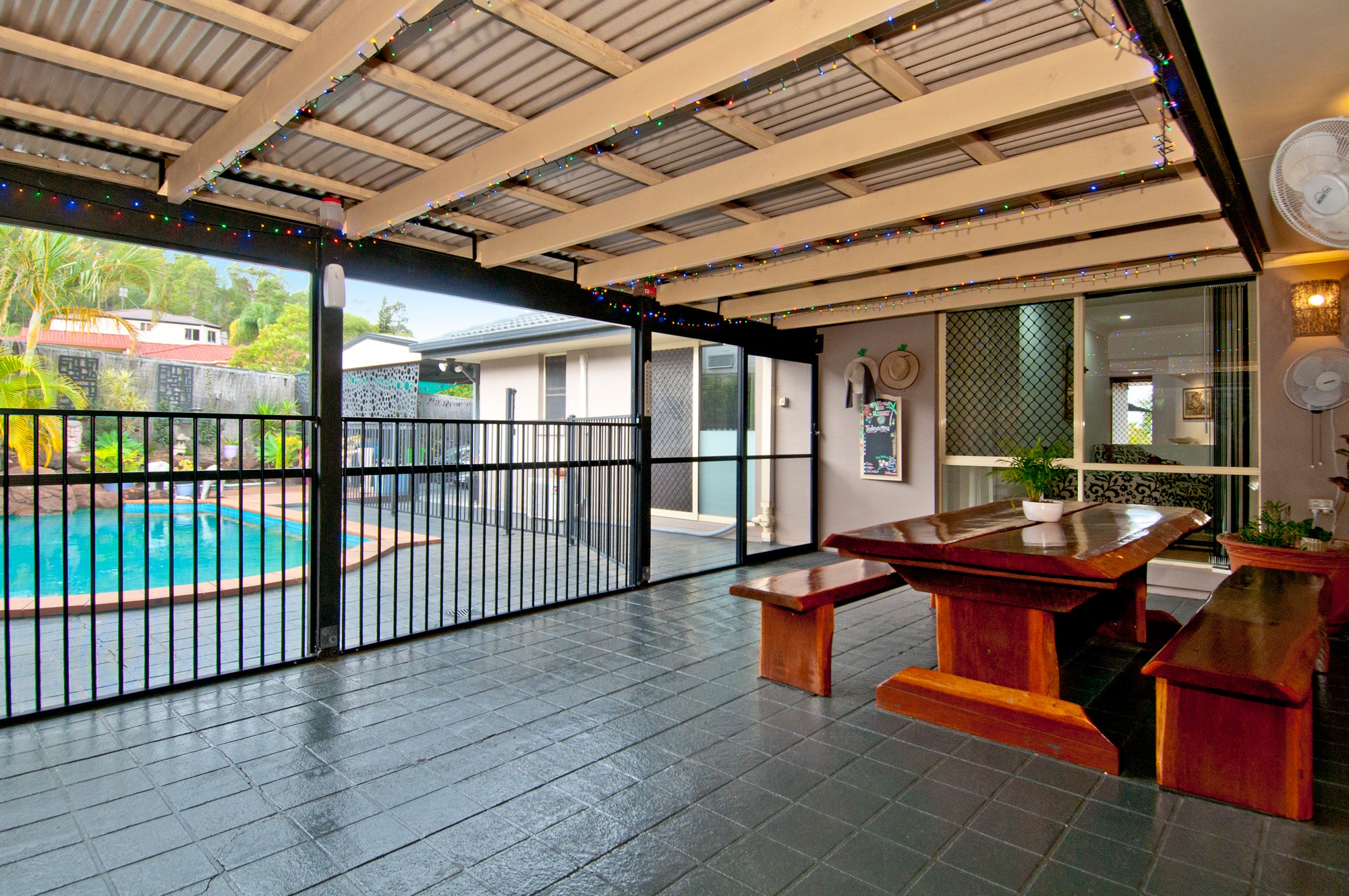 2 Equador Court, Pacific Pines, QLD 4211