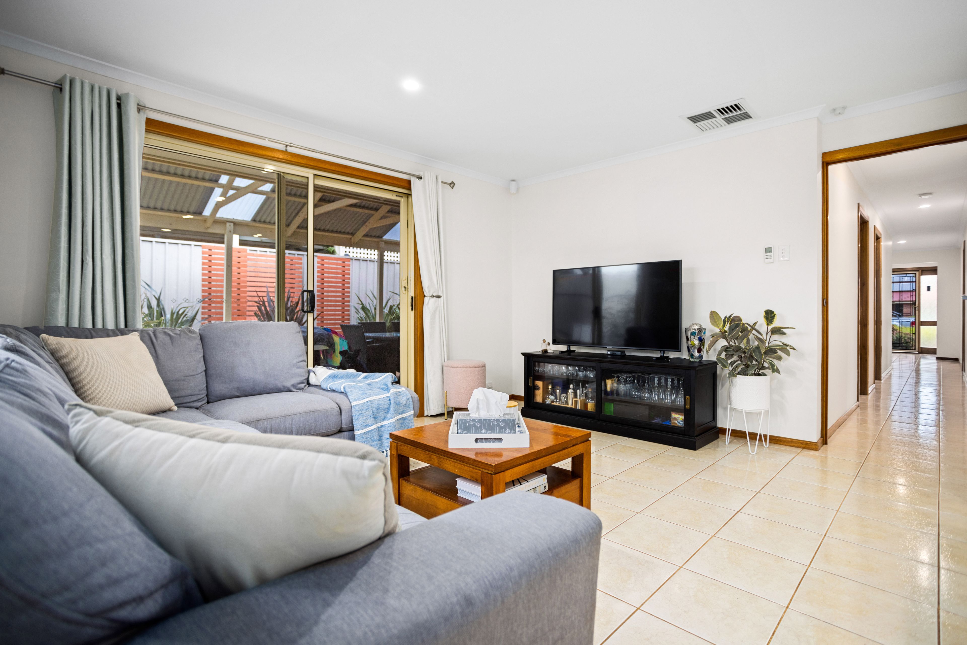 26 Fergusson Bowl, Craigmore, SA 5114 Sold House Ray White Port